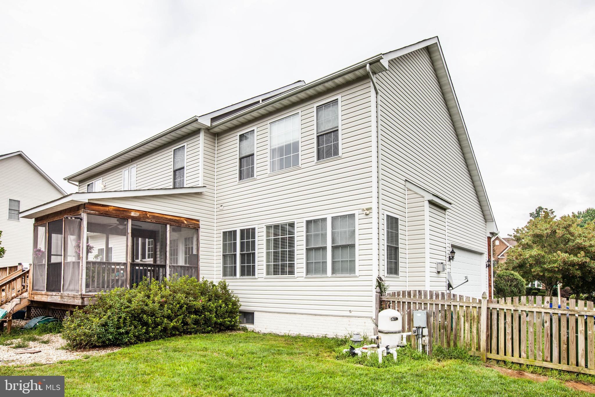 AUGUSTINE NORTH - Residential Lease