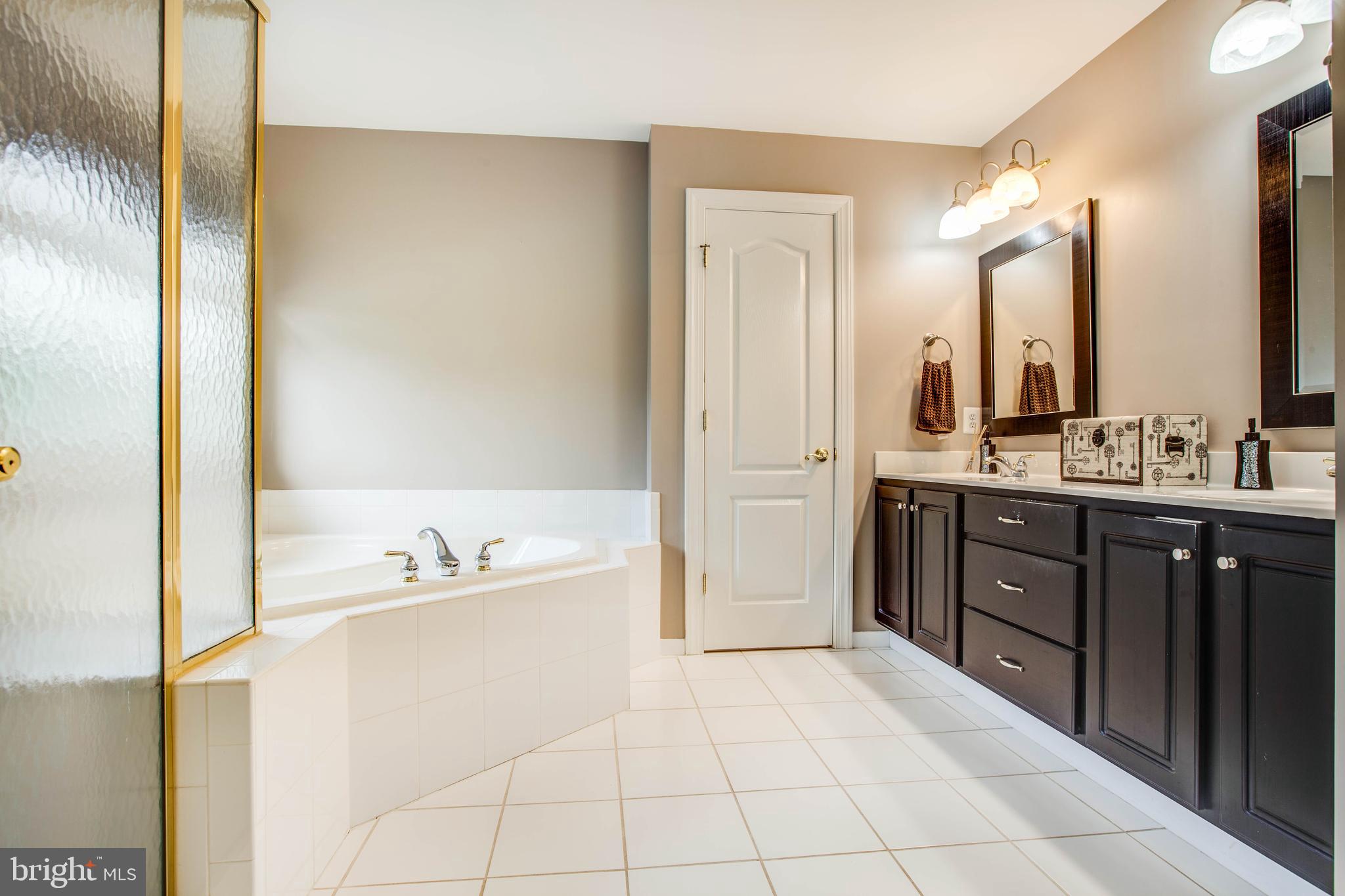 AUGUSTINE NORTH - Residential Lease