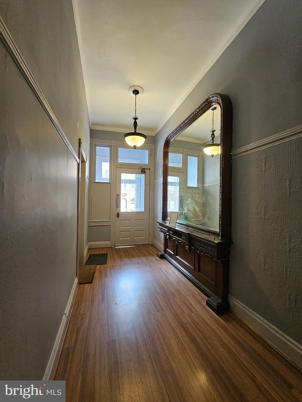 MOUNT VERNON PLACE HISTORIC DISTRICT - Residential Lease