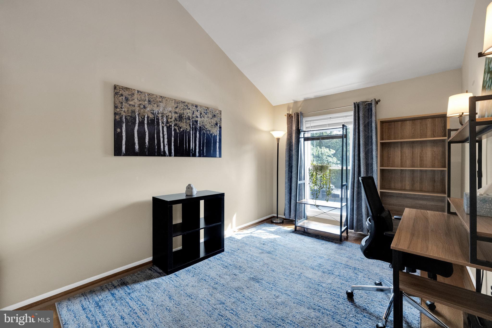 FLYING HILLS - Residential