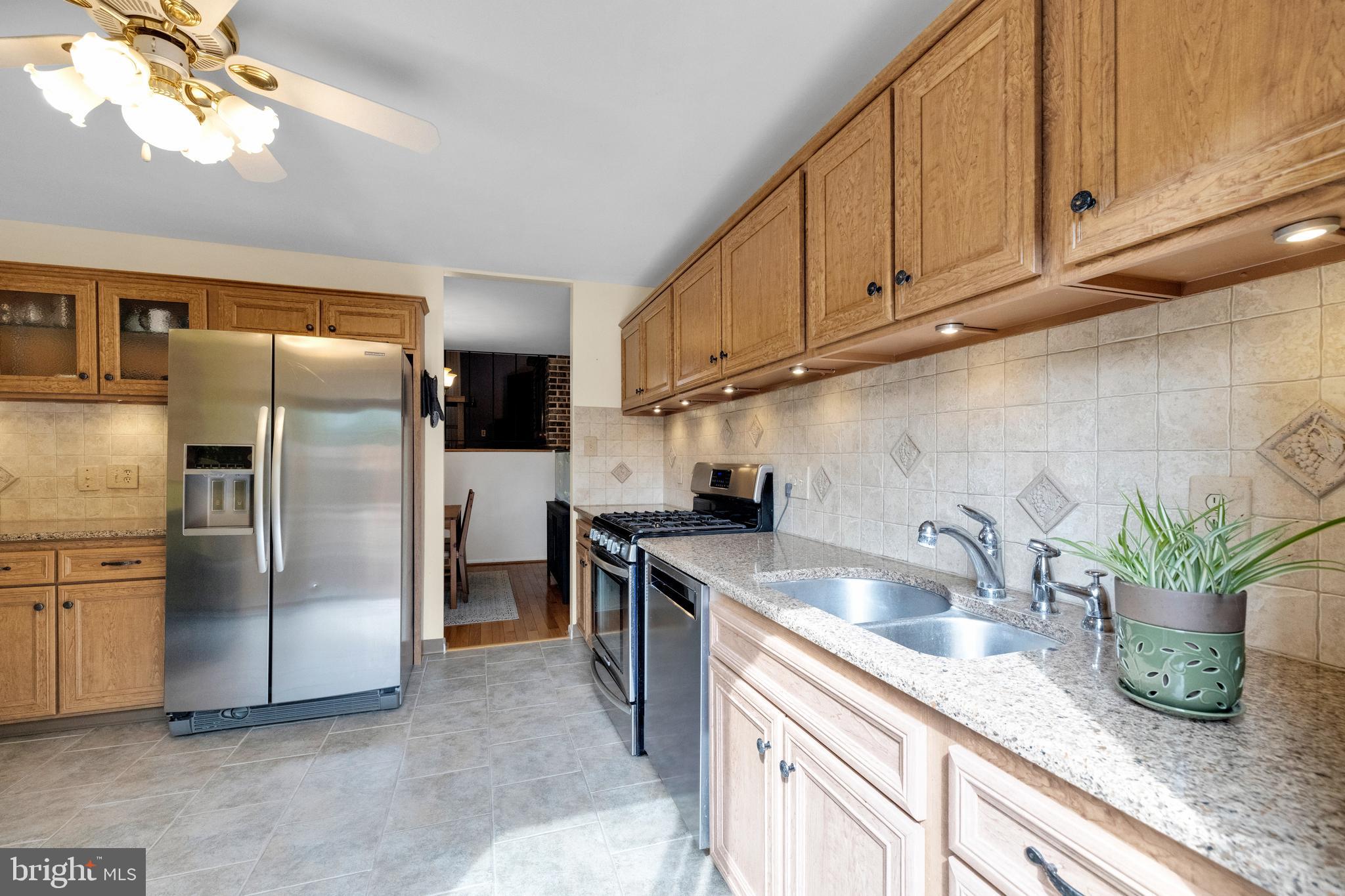 FLYING HILLS - Residential