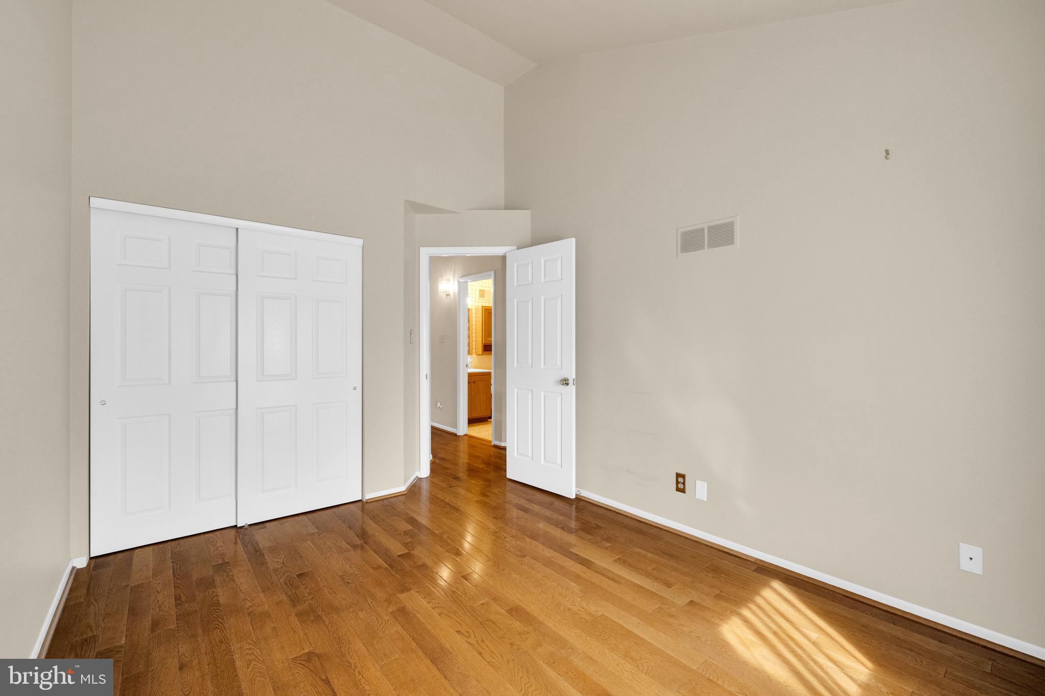 FLYING HILLS - Residential