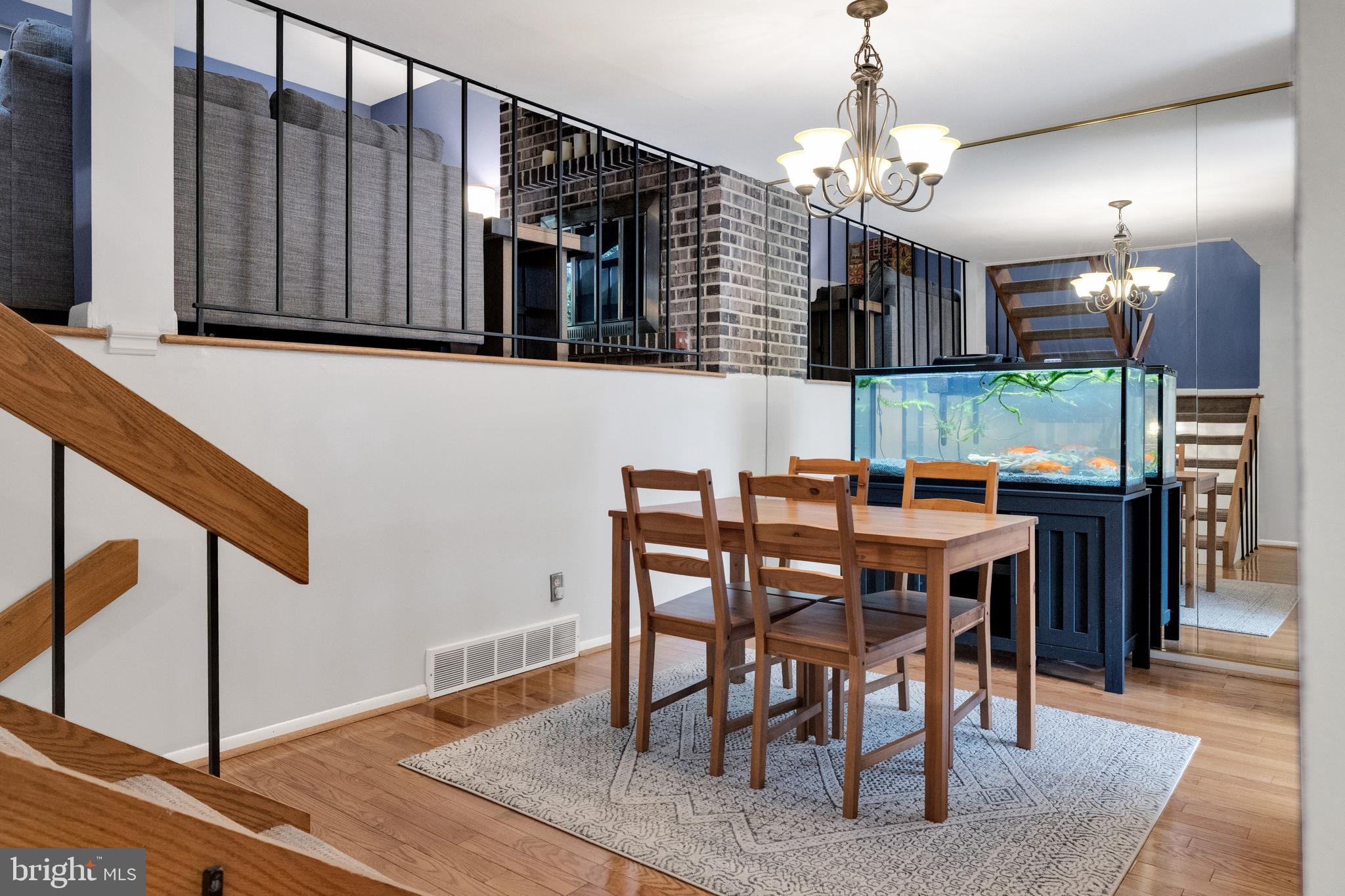 FLYING HILLS - Residential