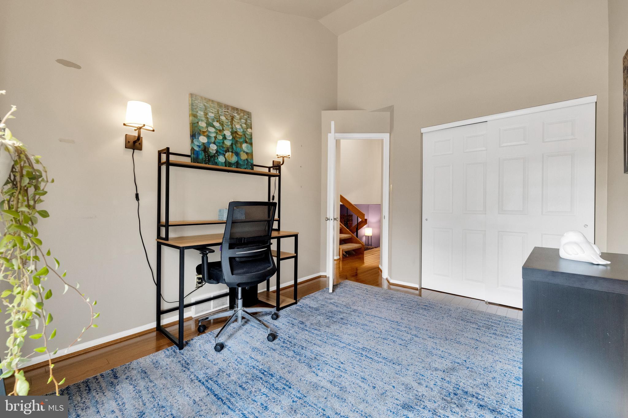 FLYING HILLS - Residential