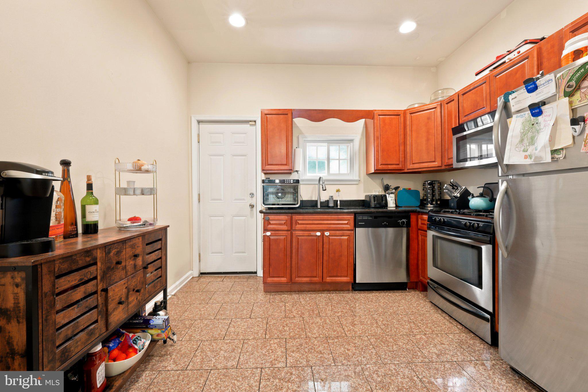 1214 S 4TH STREET