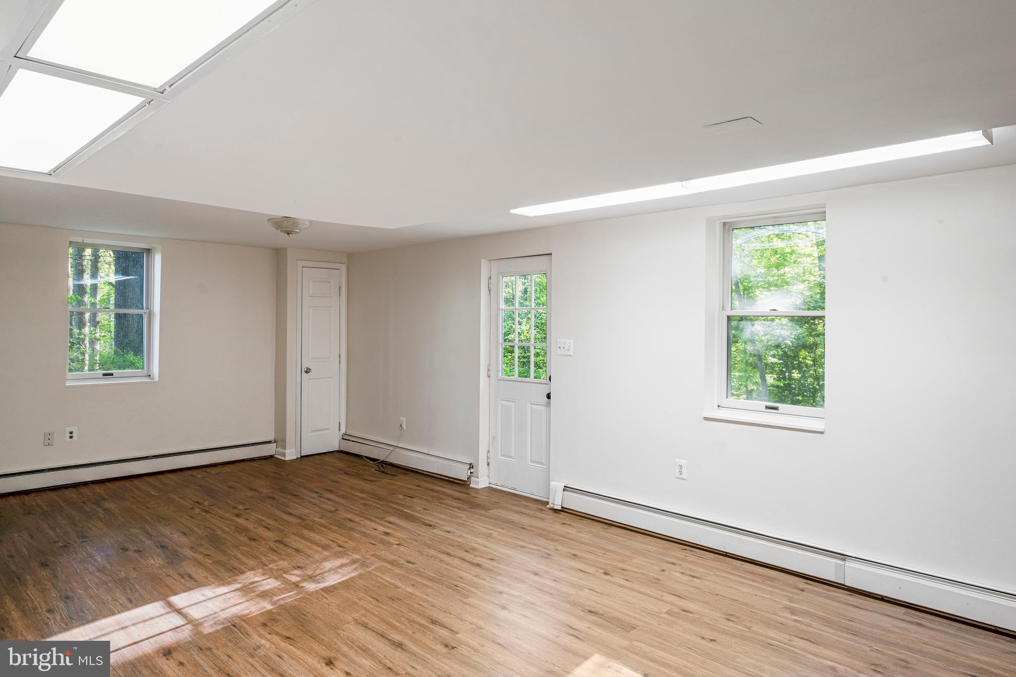 LAKE JACKSON - Residential