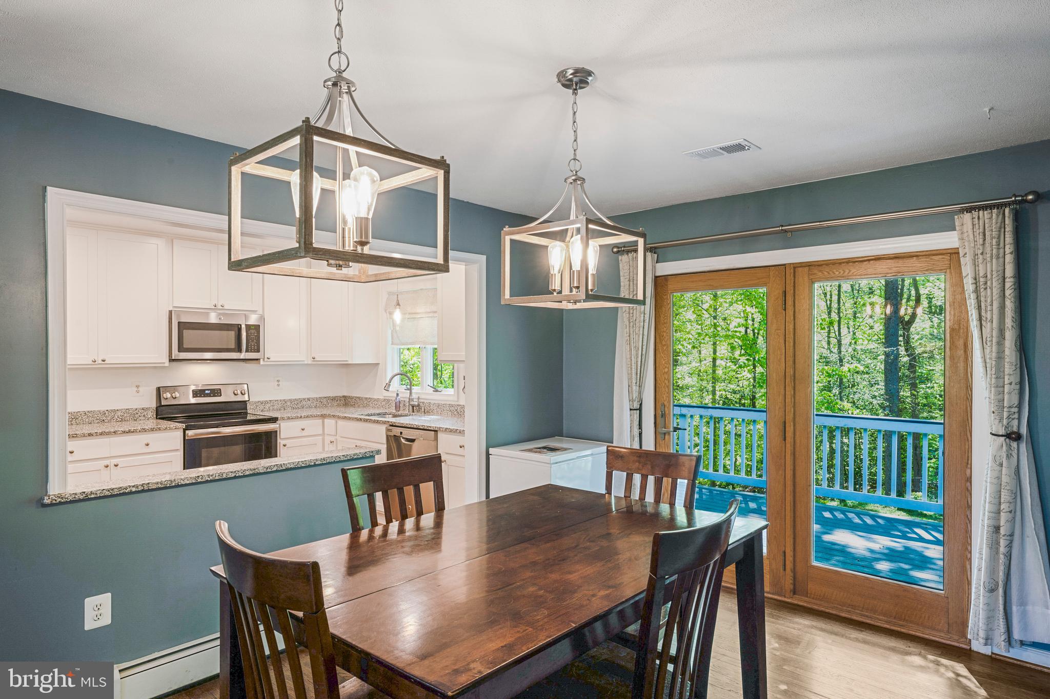 LAKE JACKSON - Residential