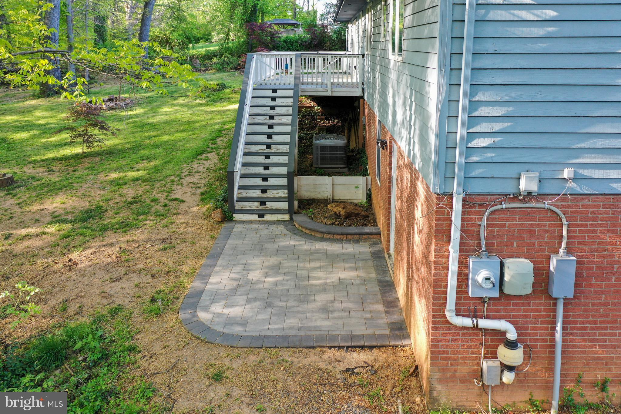 LAKE JACKSON - Residential