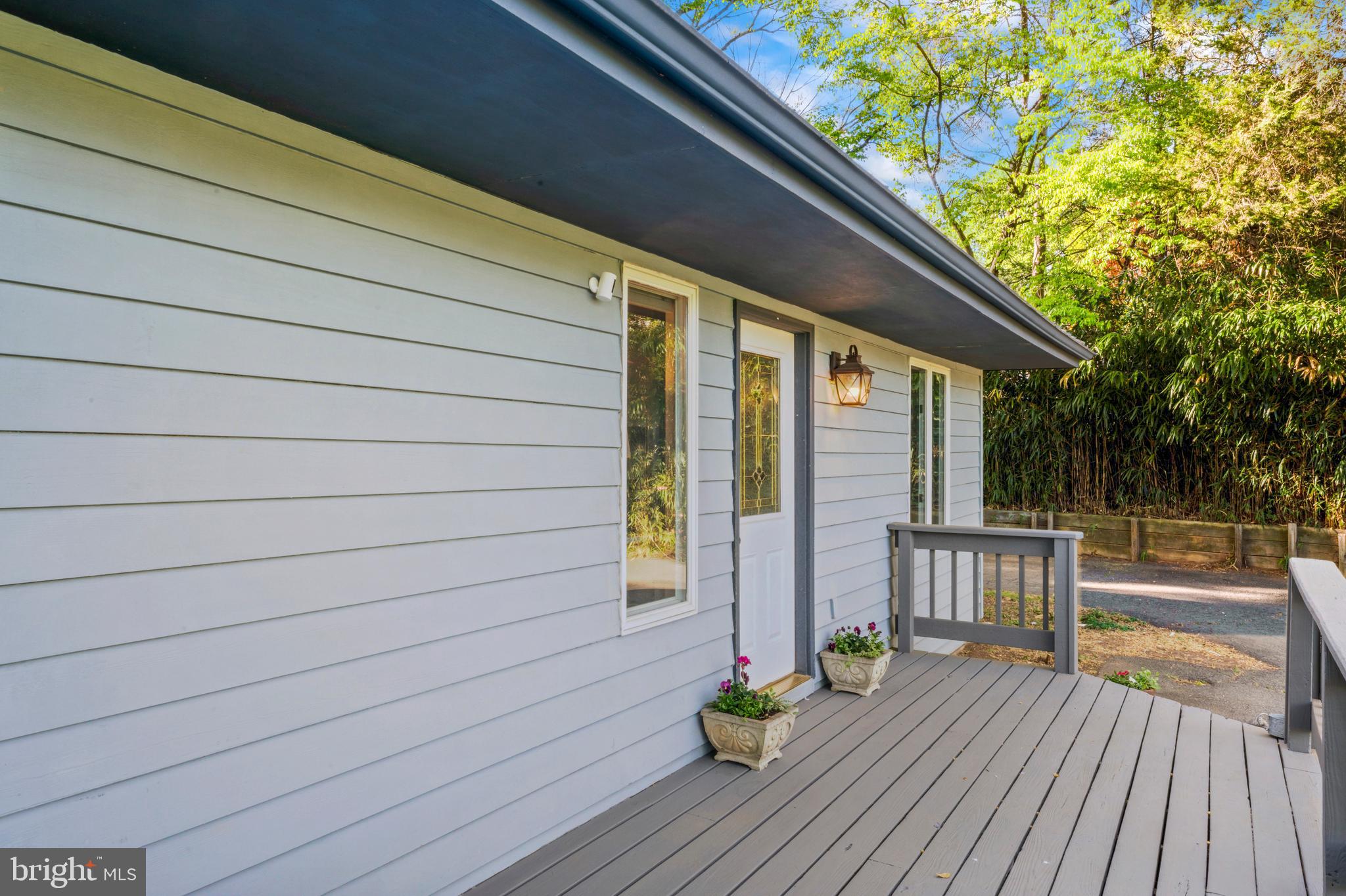 LAKE JACKSON - Residential