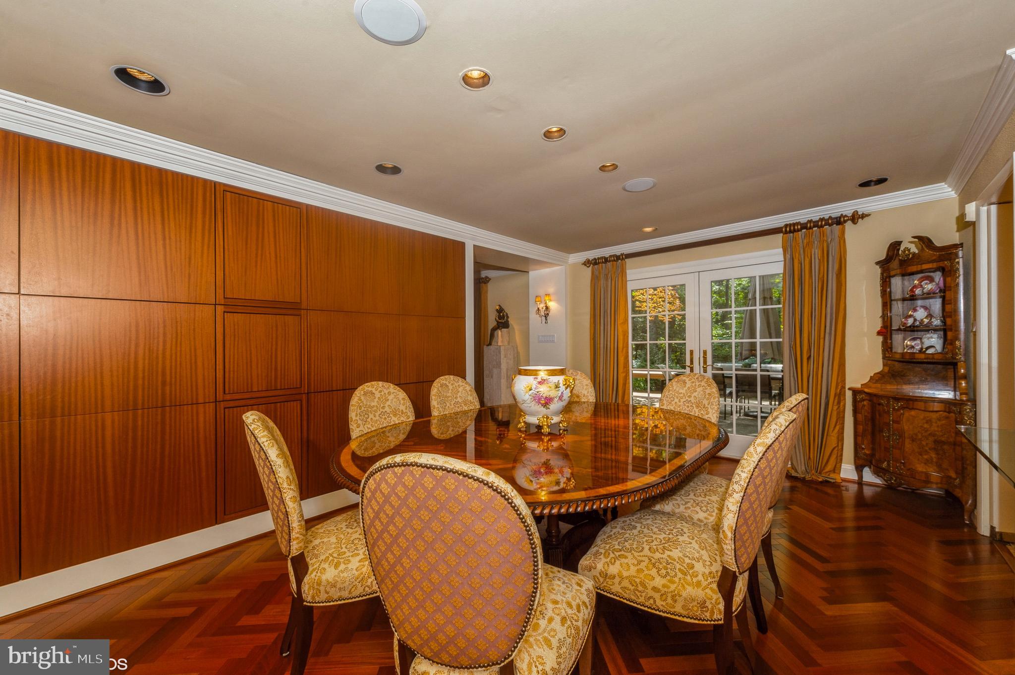 VELVET VALLEY - Residential