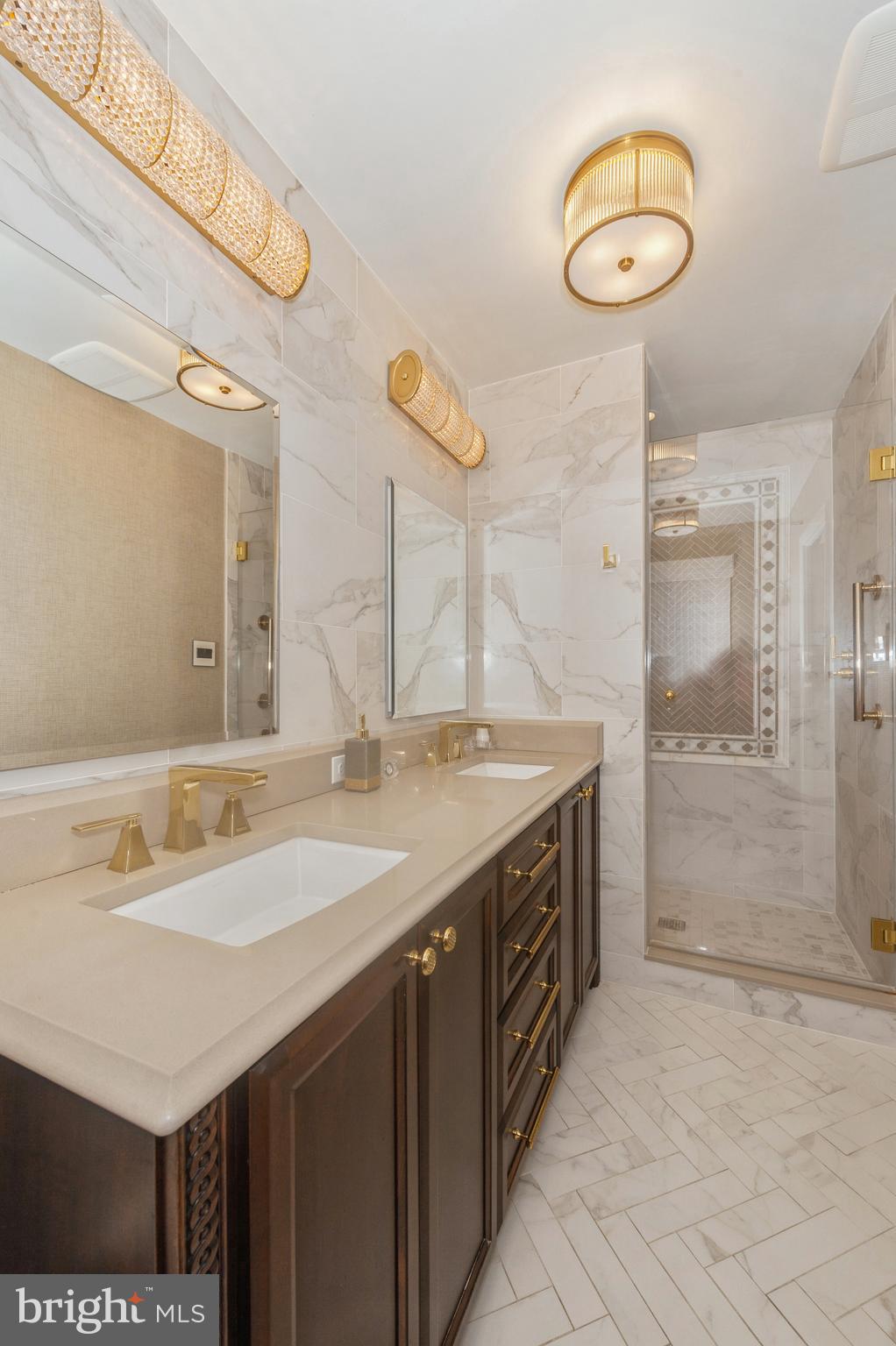 VELVET VALLEY - Residential