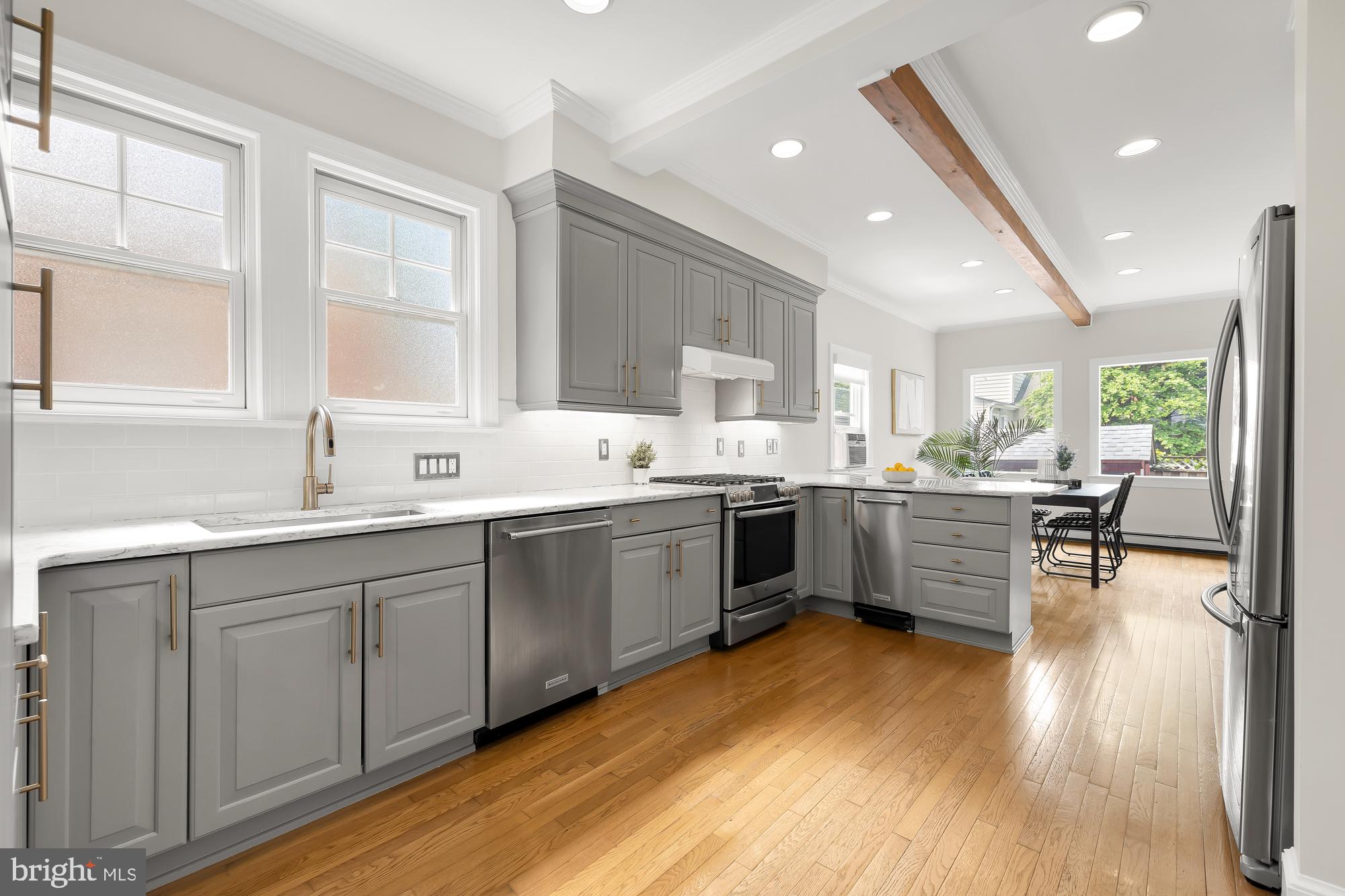 ROSEDALE PARK - Residential