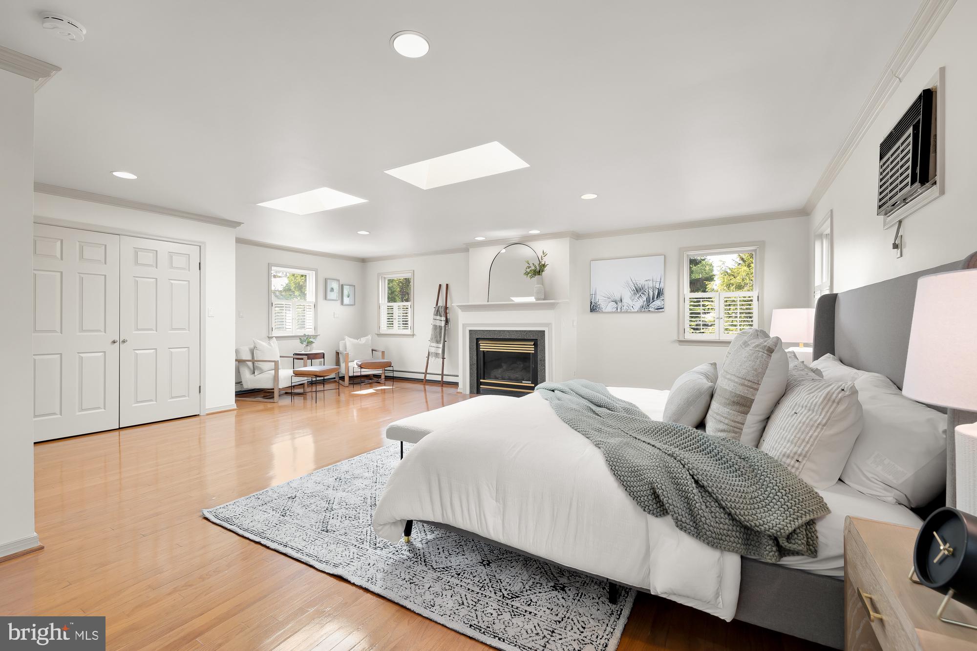 ROSEDALE PARK - Residential