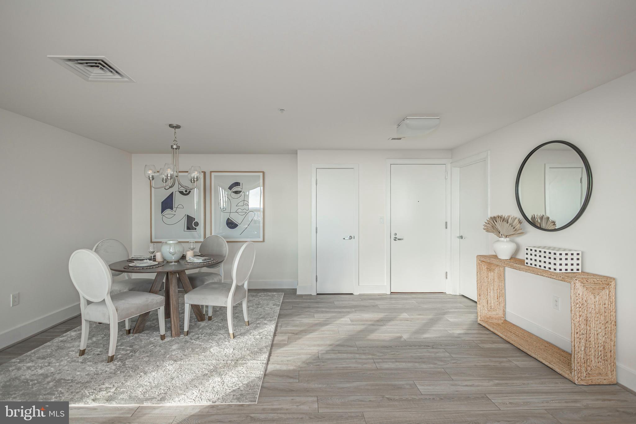 DOCKSIDE CONDOMINIUM - Residential