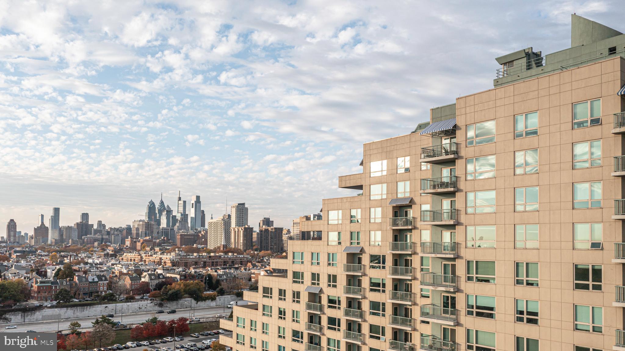 DOCKSIDE CONDOMINIUM - Residential