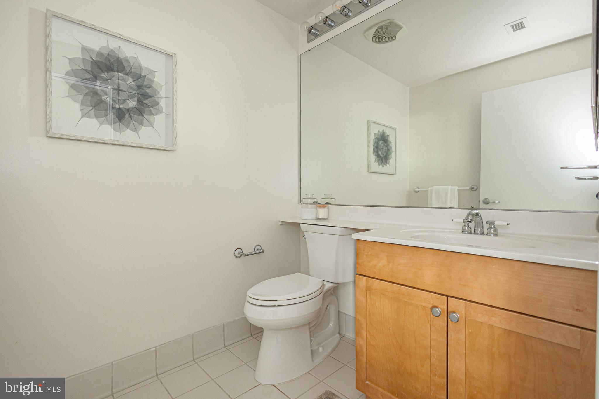 DOCKSIDE CONDOMINIUM - Residential