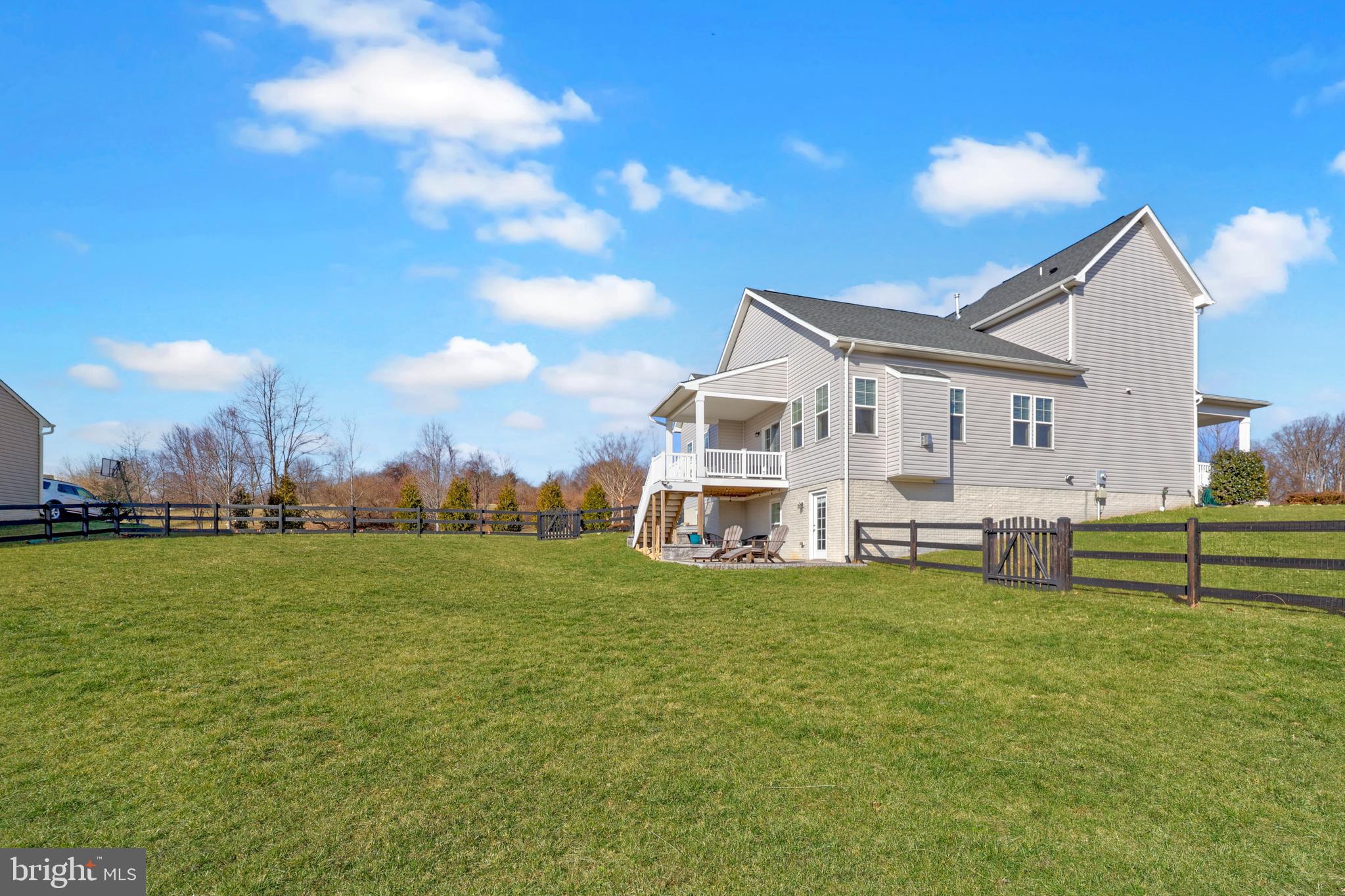 THE BLUFFS AT SLEETER LAKE - Residential