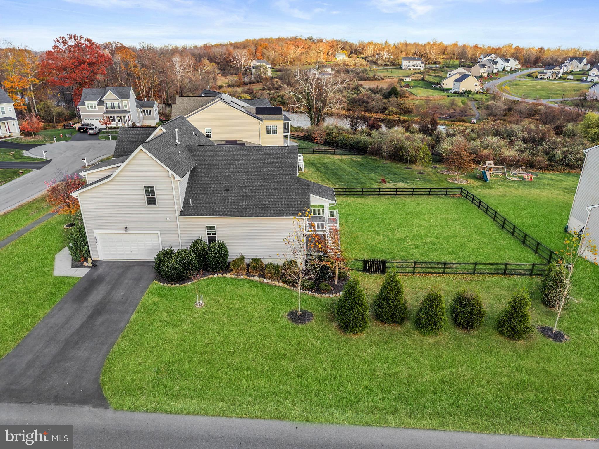 THE BLUFFS AT SLEETER LAKE - Residential