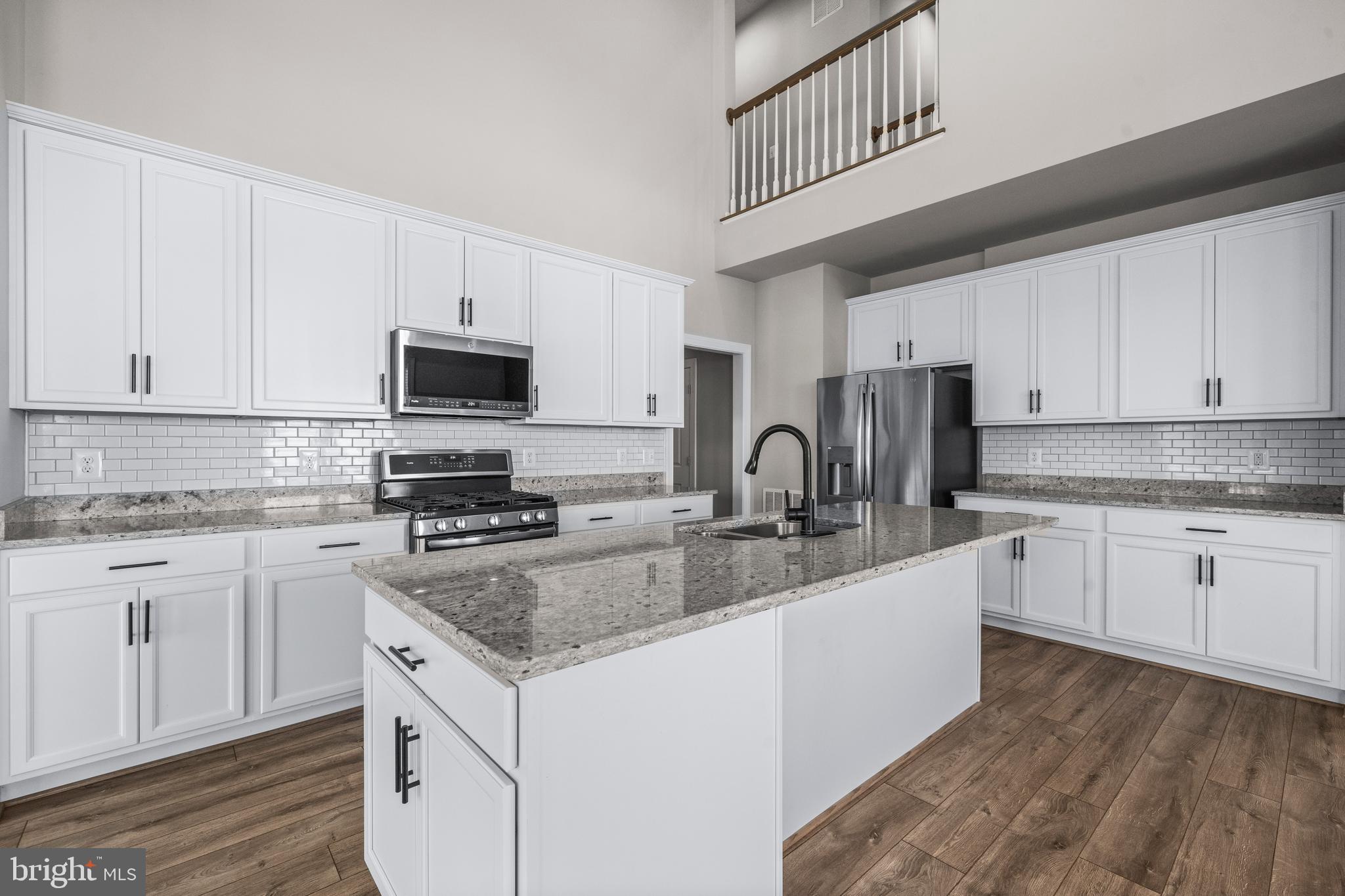 THE BLUFFS AT SLEETER LAKE - Residential