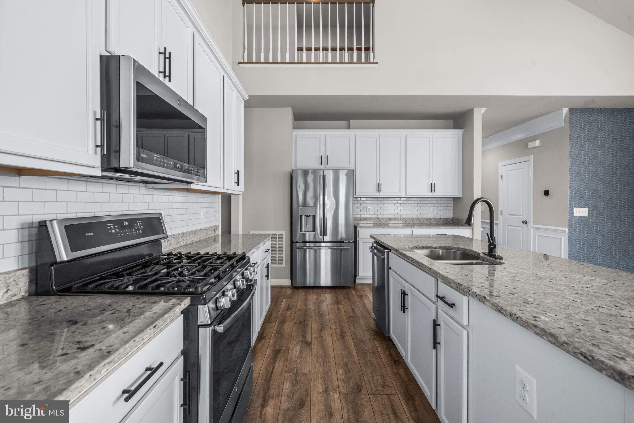 THE BLUFFS AT SLEETER LAKE - Residential