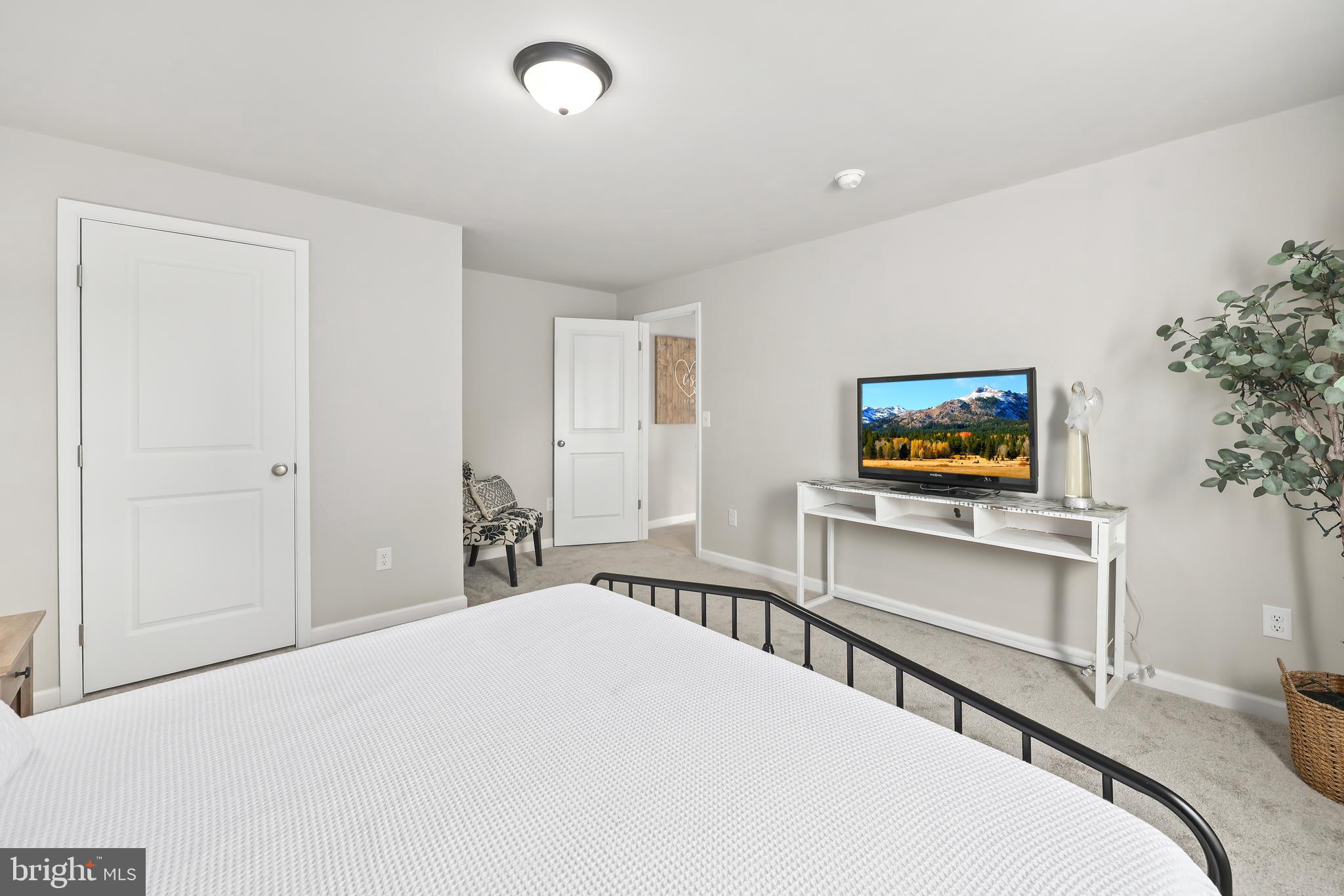 THE BLUFFS AT SLEETER LAKE - Residential