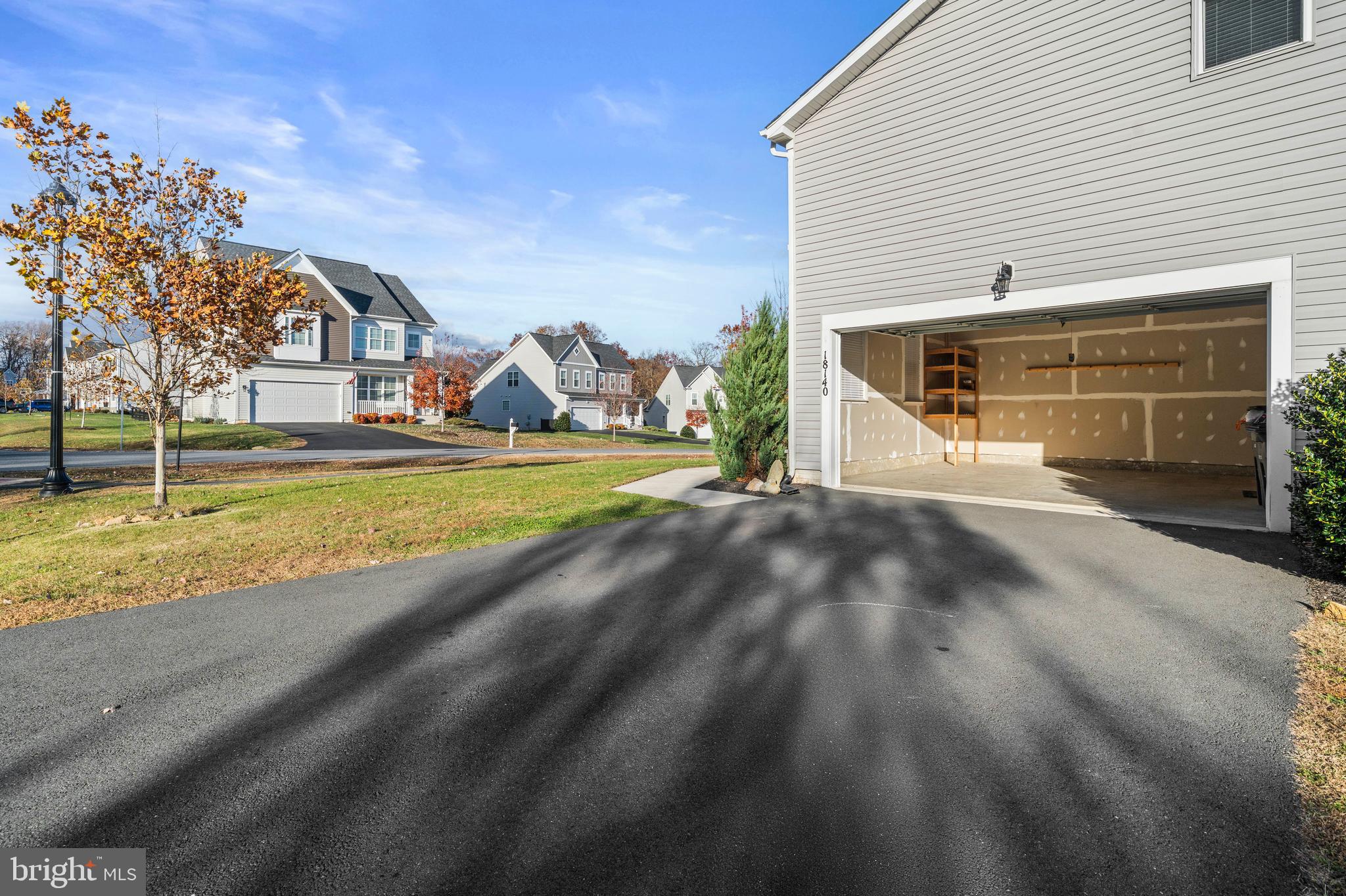 THE BLUFFS AT SLEETER LAKE - Residential