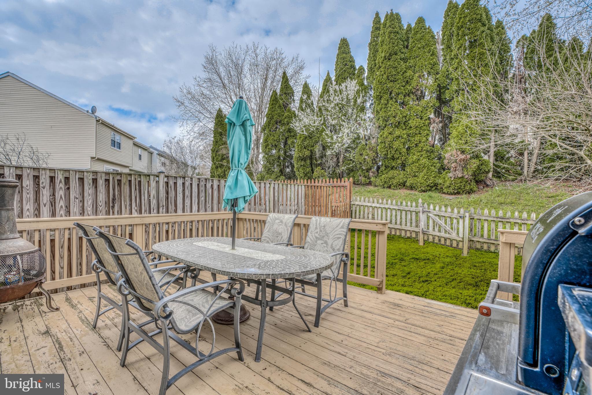 PINEDALE WOODS - Residential