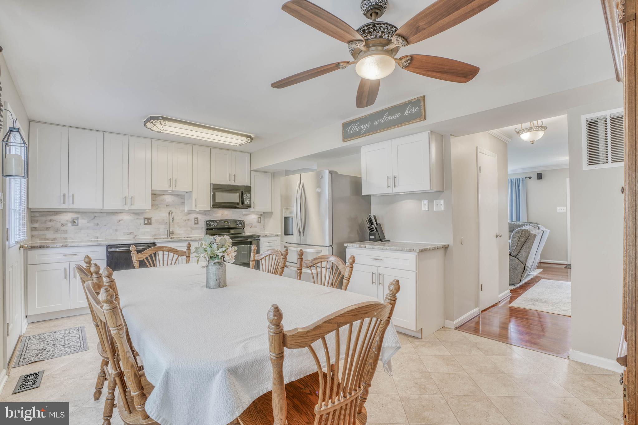 PINEDALE WOODS - Residential