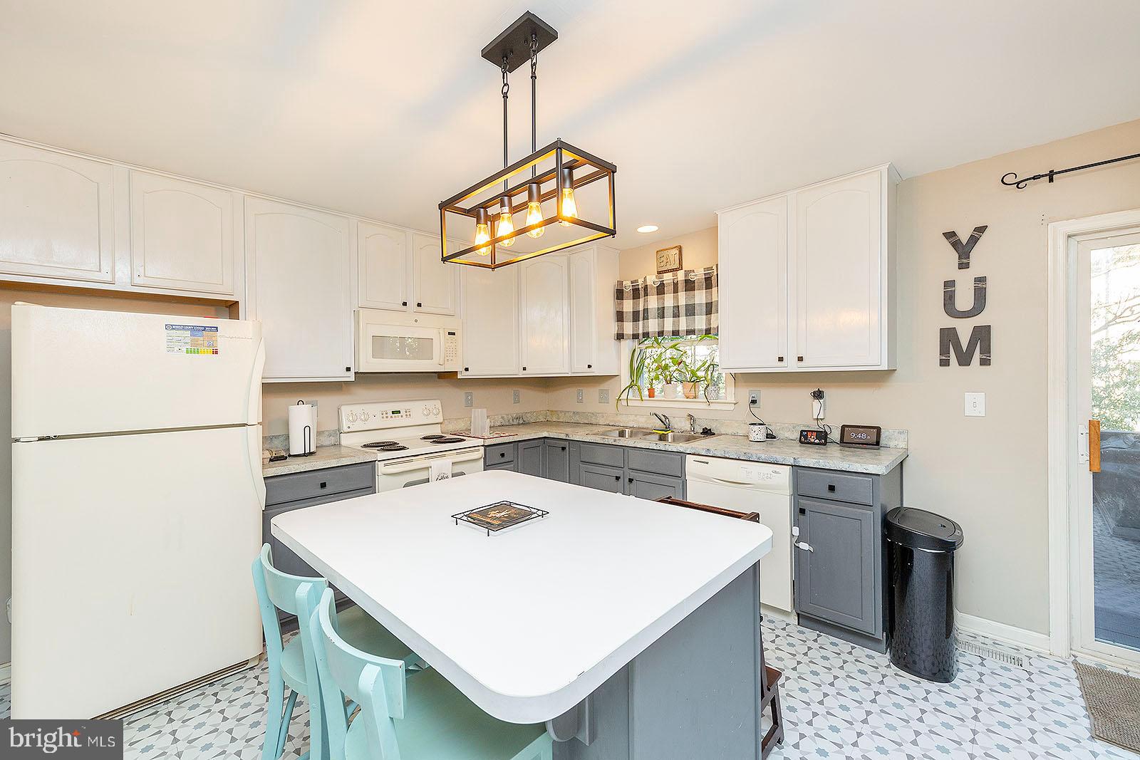 HAMMONDS MILL - Residential