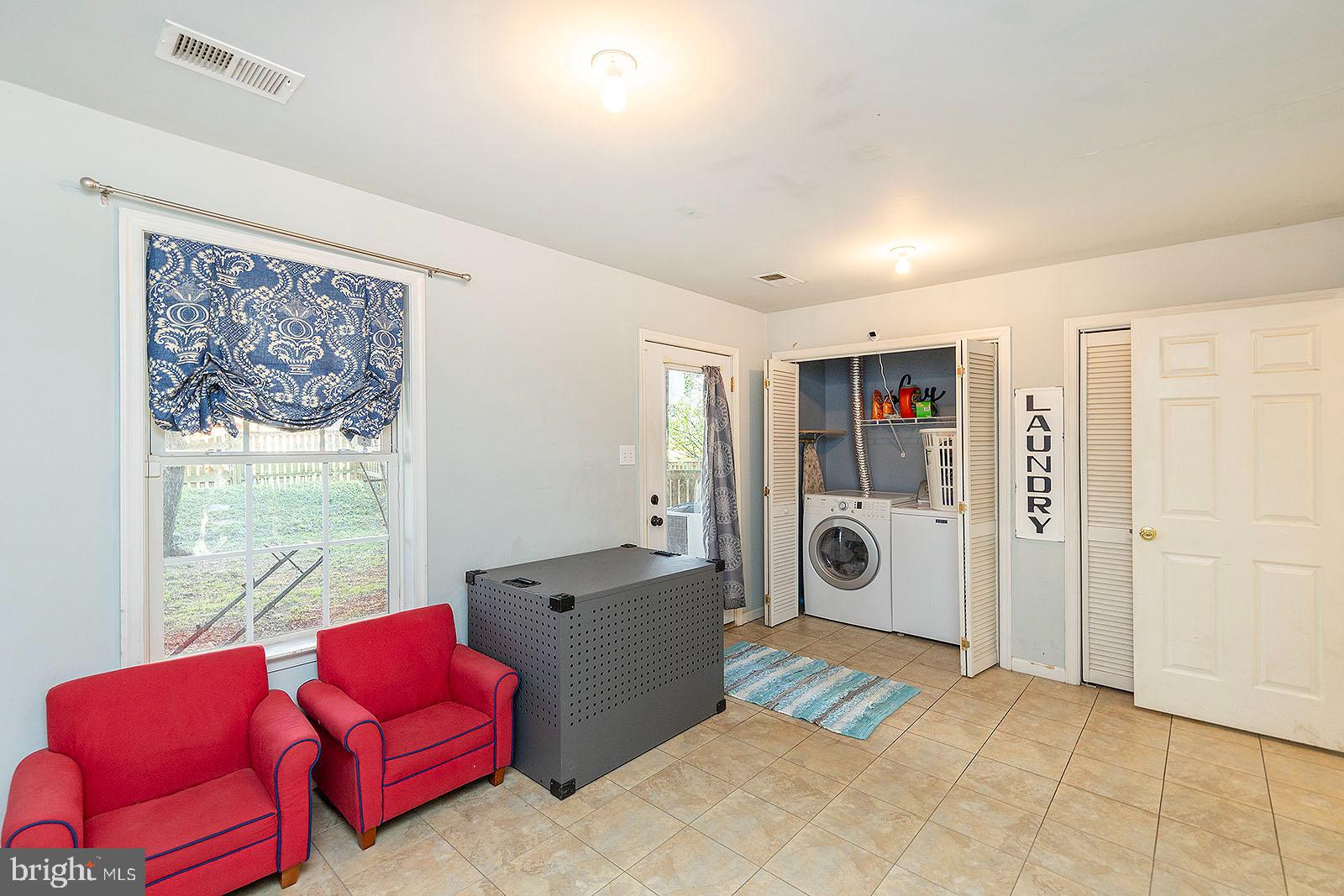 HAMMONDS MILL - Residential