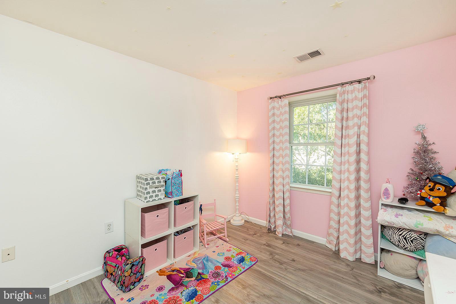 HAMMONDS MILL - Residential