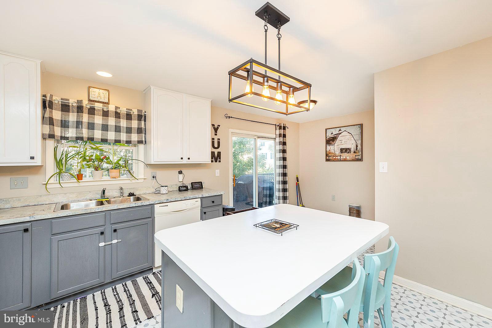 HAMMONDS MILL - Residential