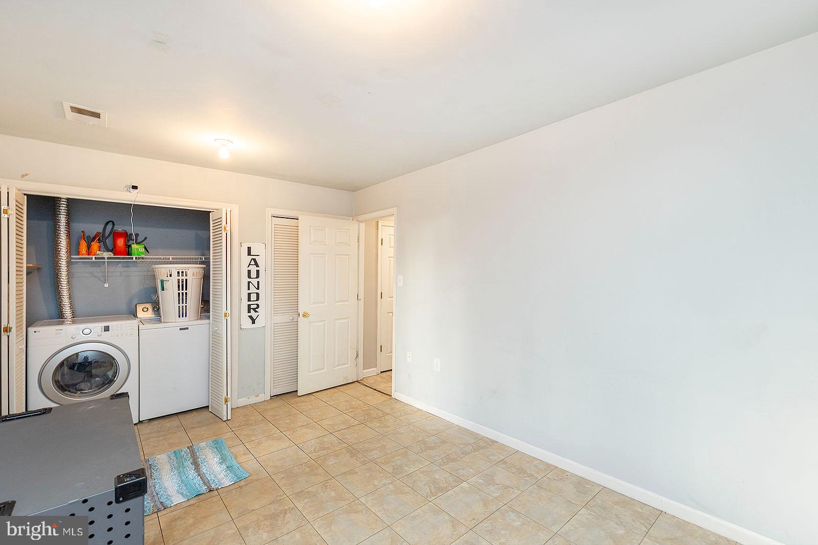 HAMMONDS MILL - Residential