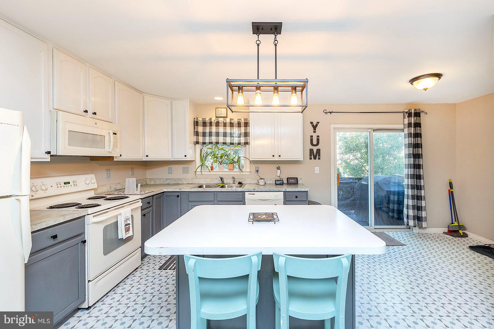 HAMMONDS MILL - Residential