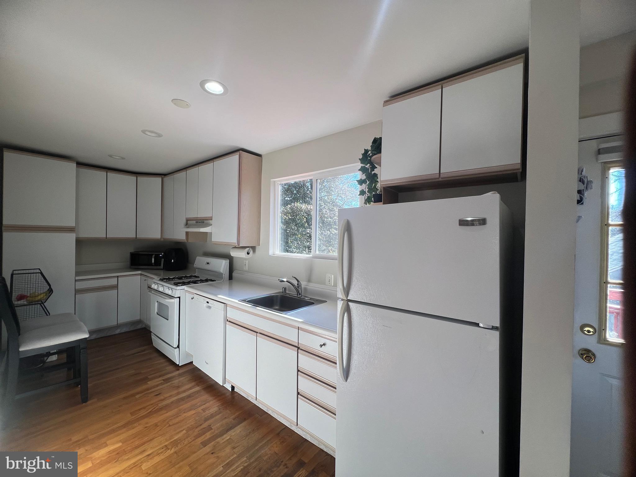 CATONSVILLE HEIGHTS - Residential