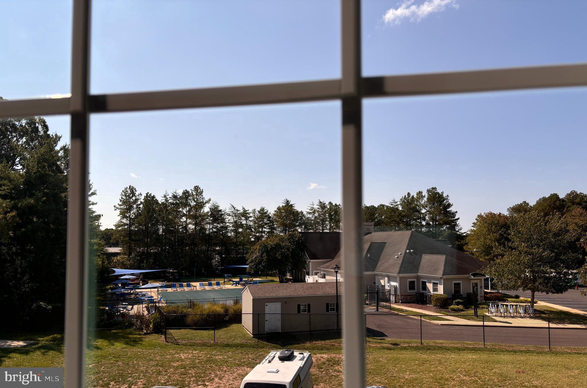 COLUMBIA COMMONS - Residential