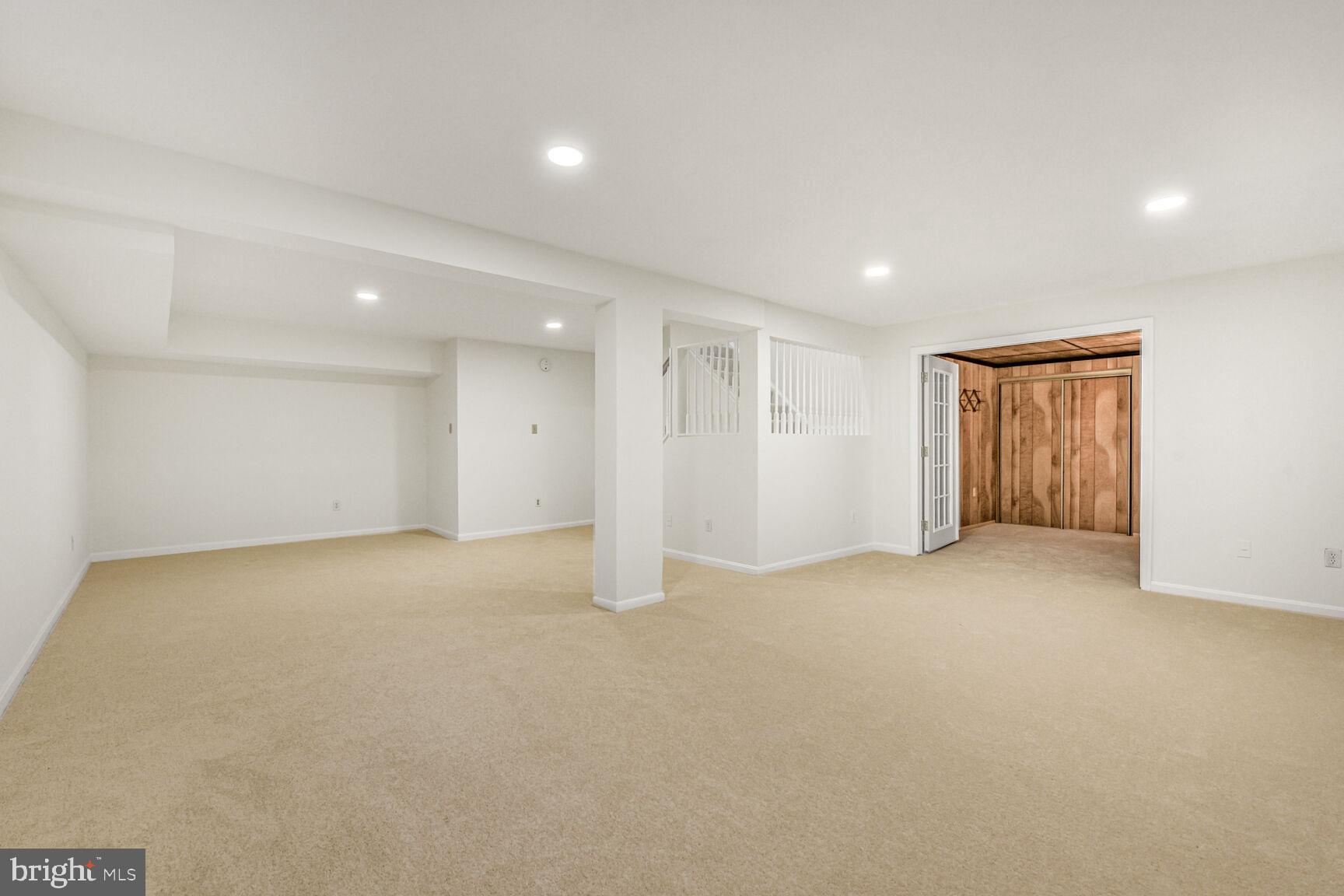 GREAT OAKS - Residential