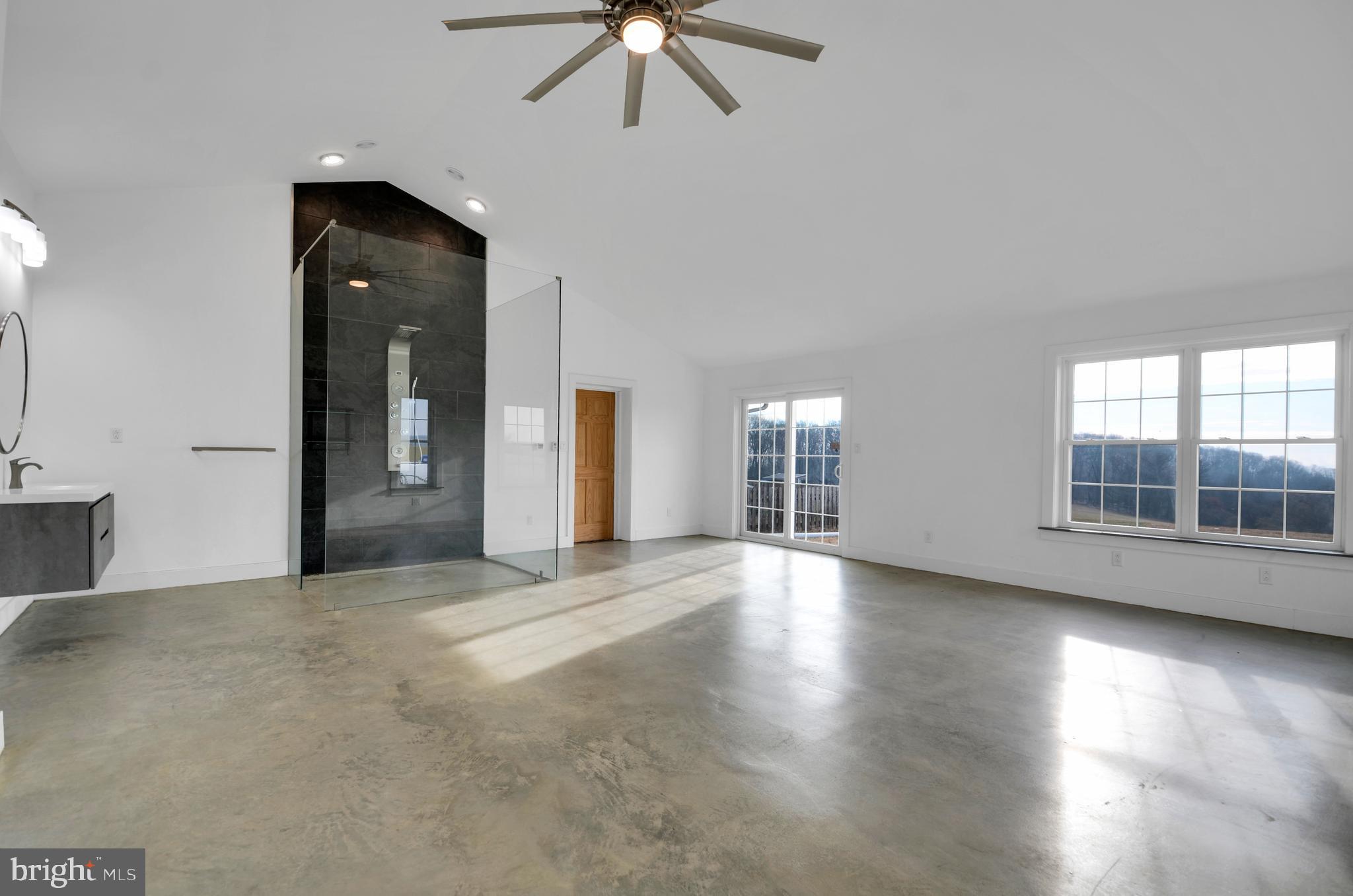 HIGH MEADOWS - Residential