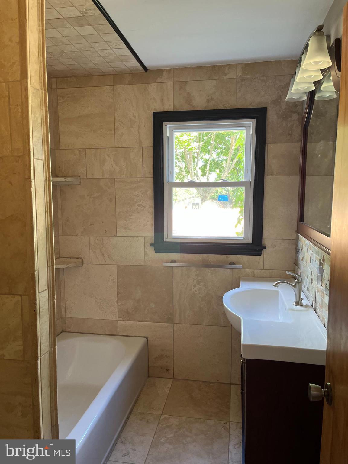 HIGH MEADOWS - Residential