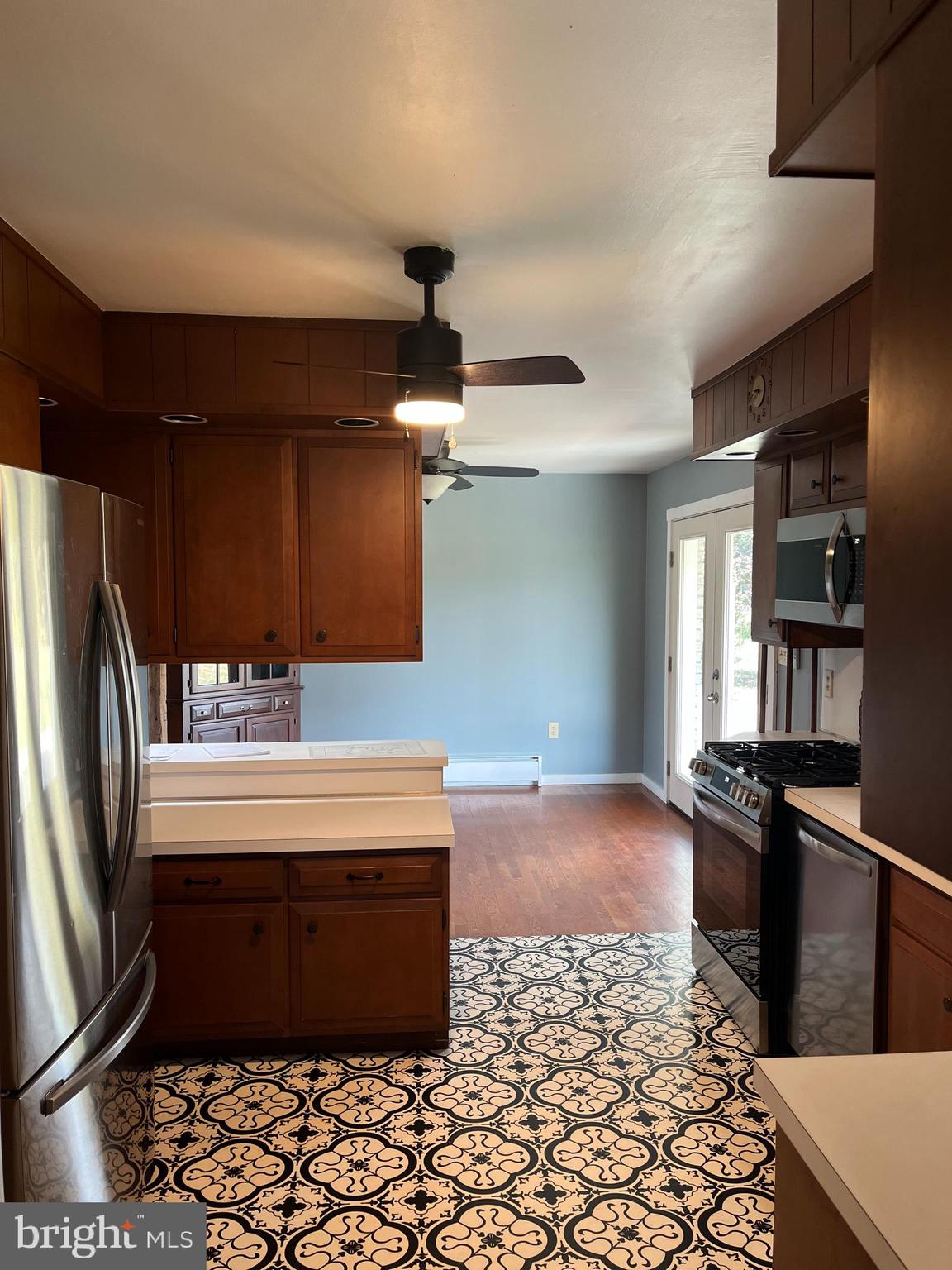 HIGH MEADOWS - Residential