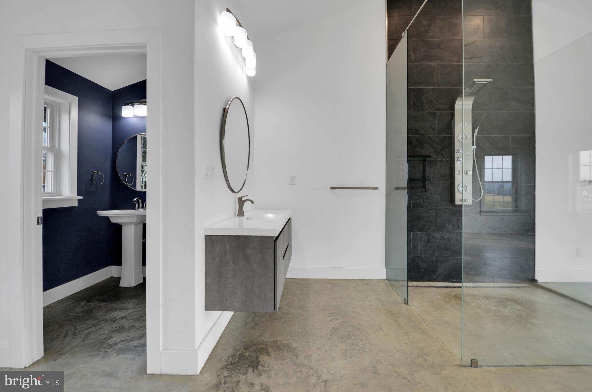 HIGH MEADOWS - Residential