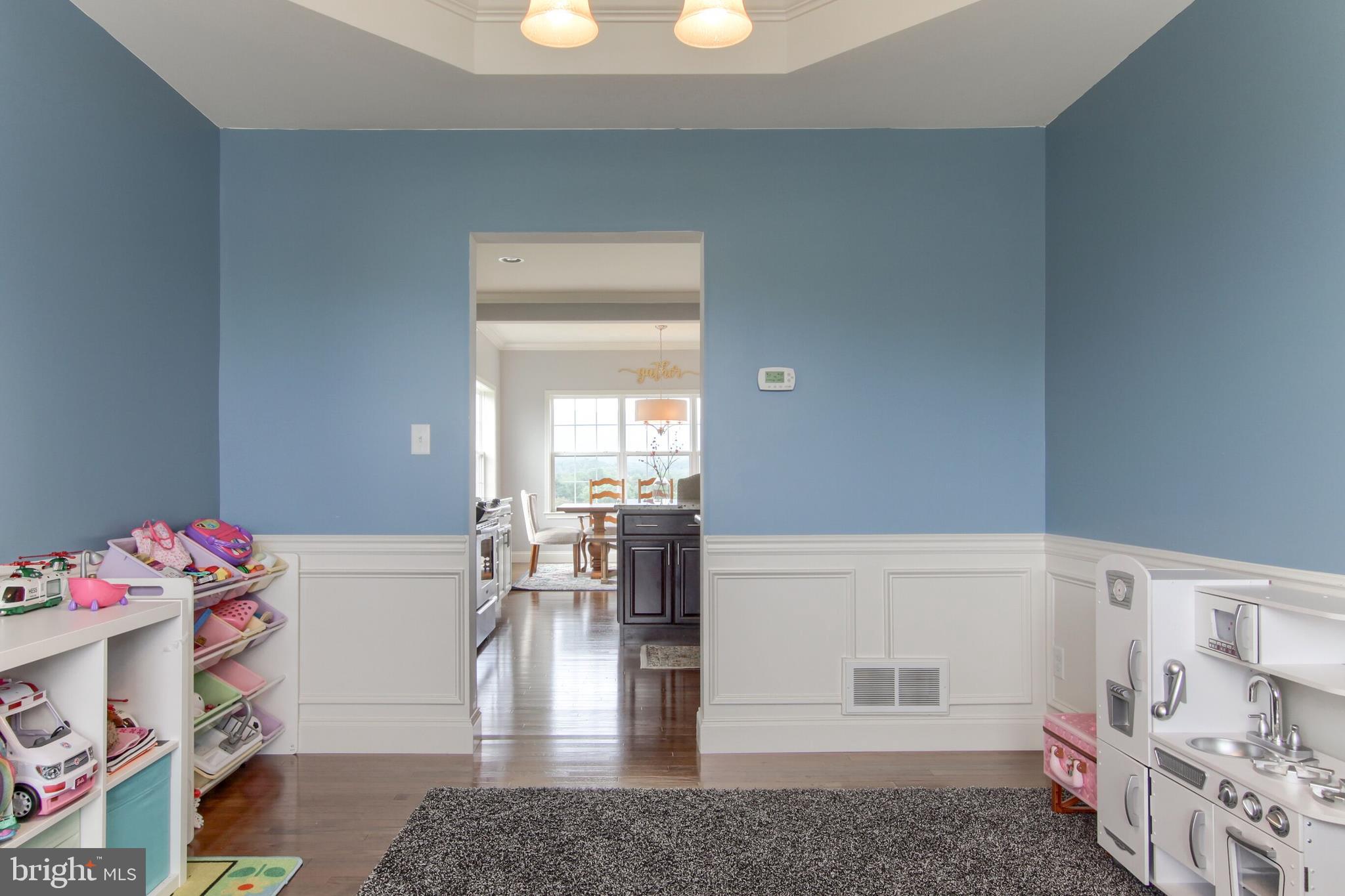 MOUNTAIN VIEW ESTATES - Residential