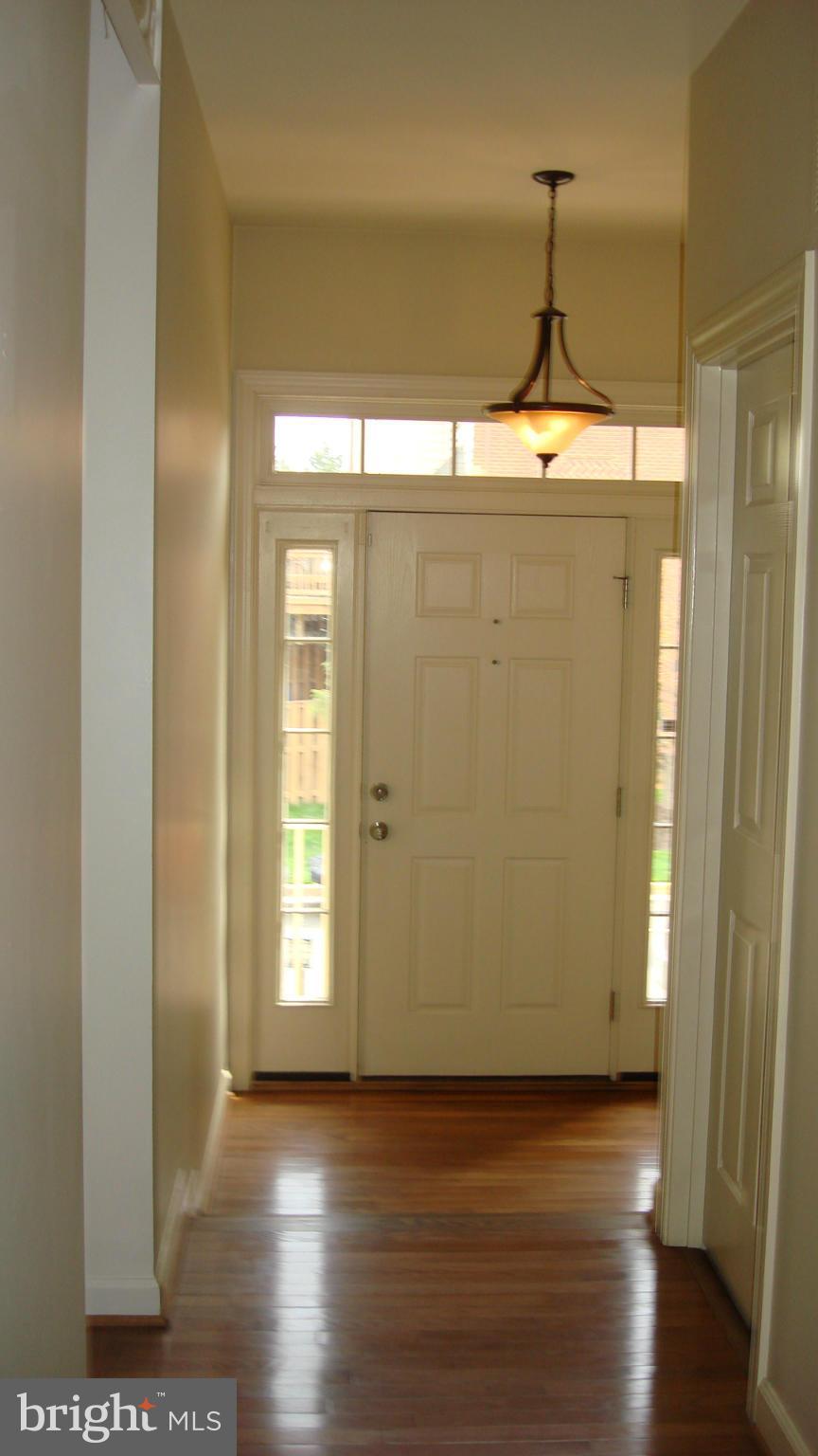 POTOMAC LAKES - Residential Lease