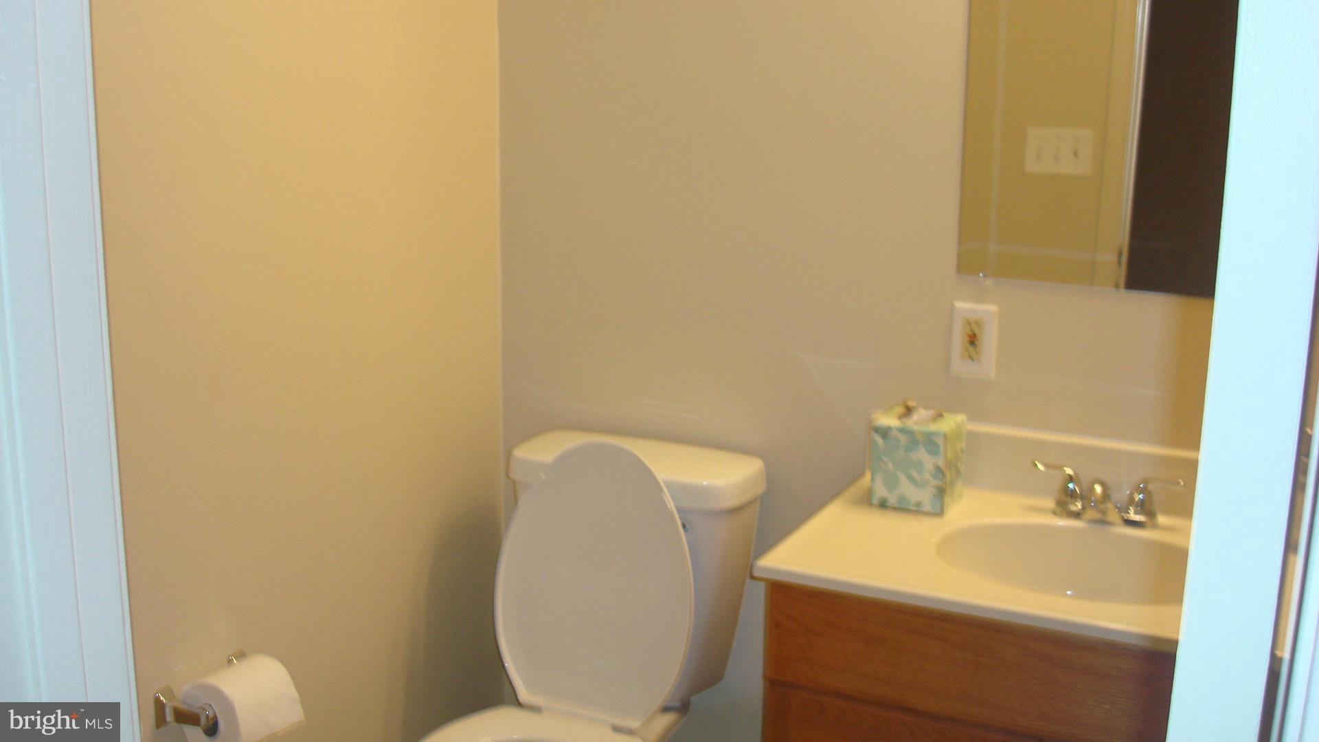 POTOMAC LAKES - Residential Lease