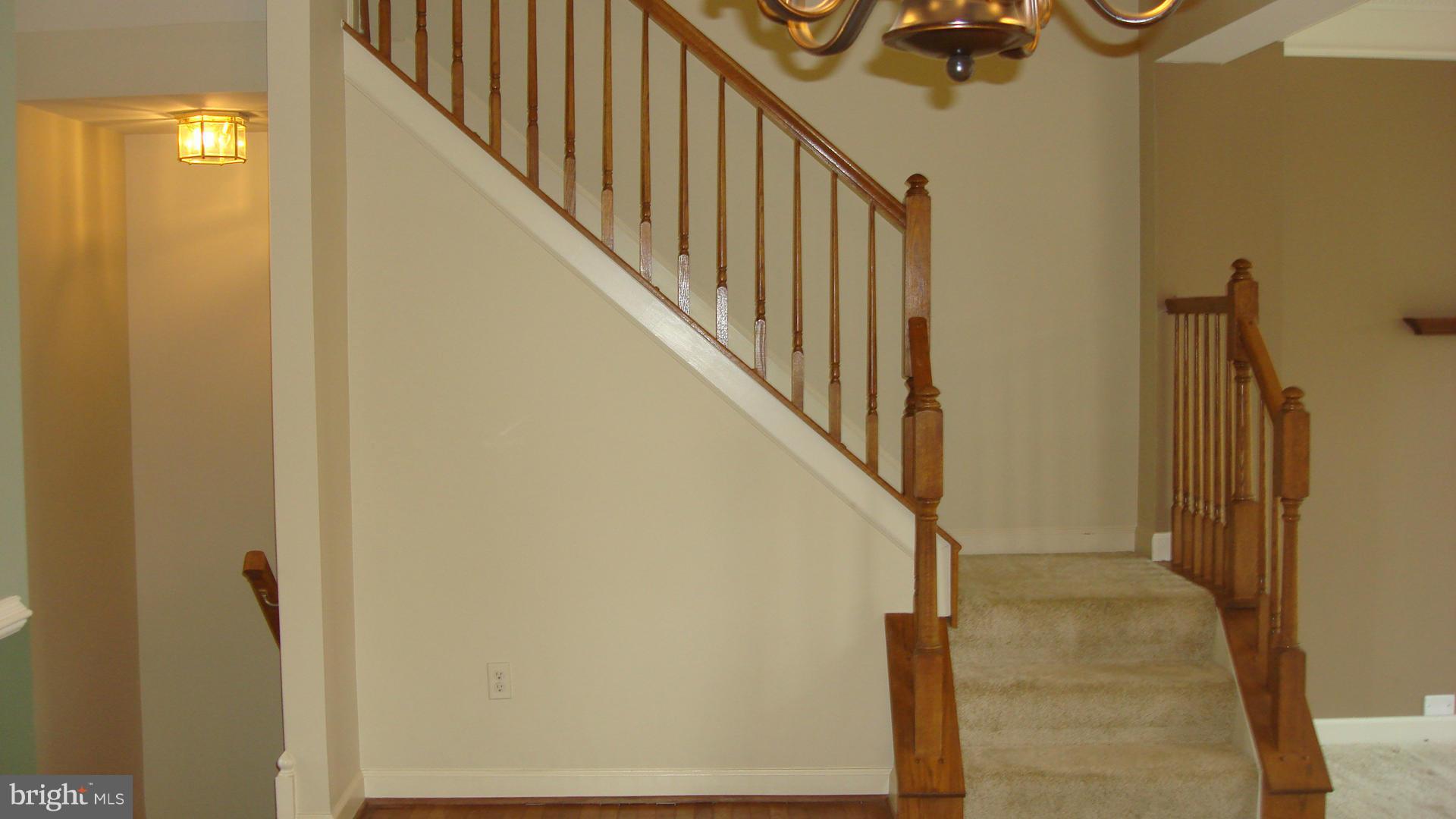 POTOMAC LAKES - Residential Lease