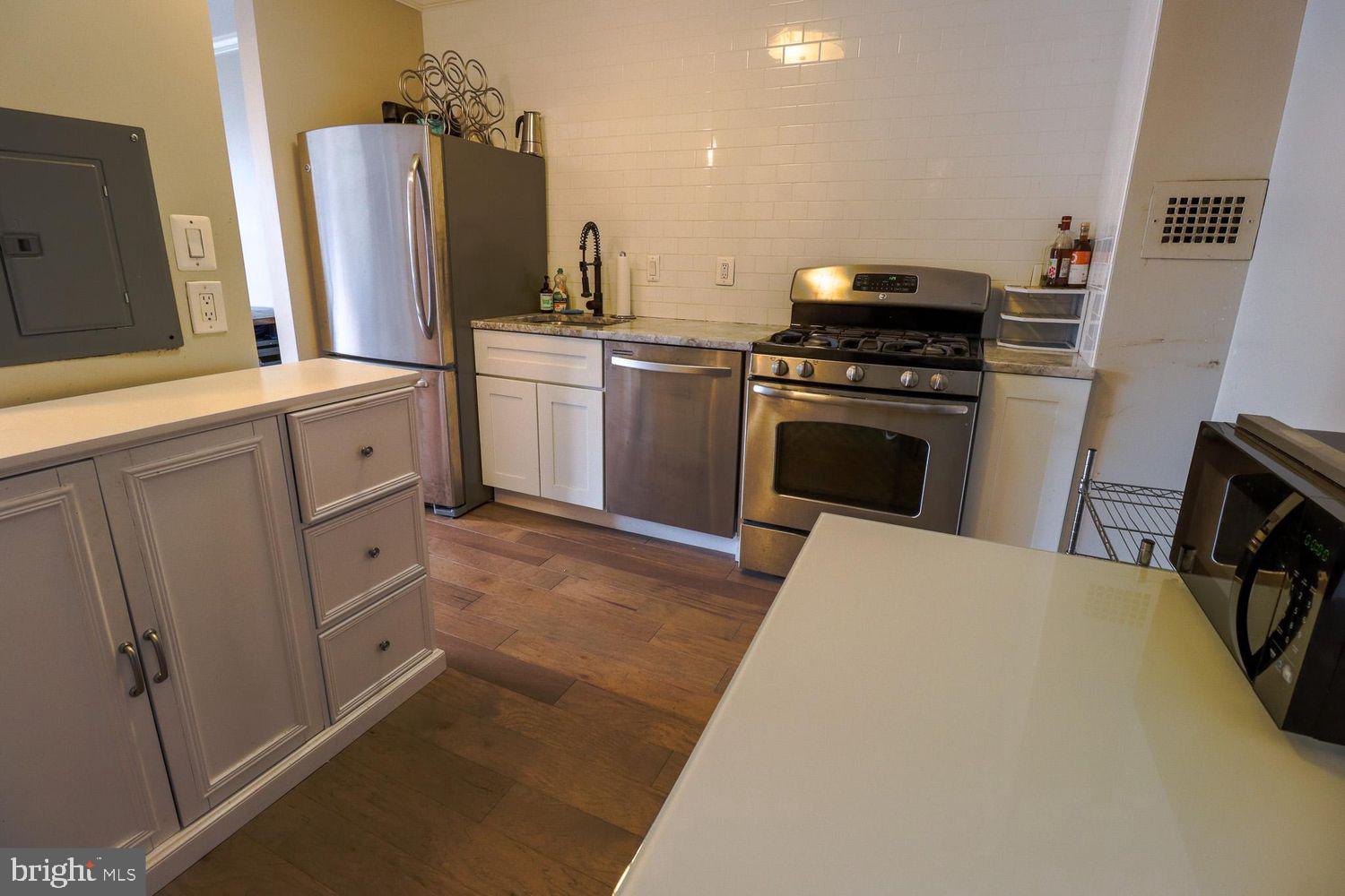 RIVIERA OF CHEVY CHASE - Residential Lease