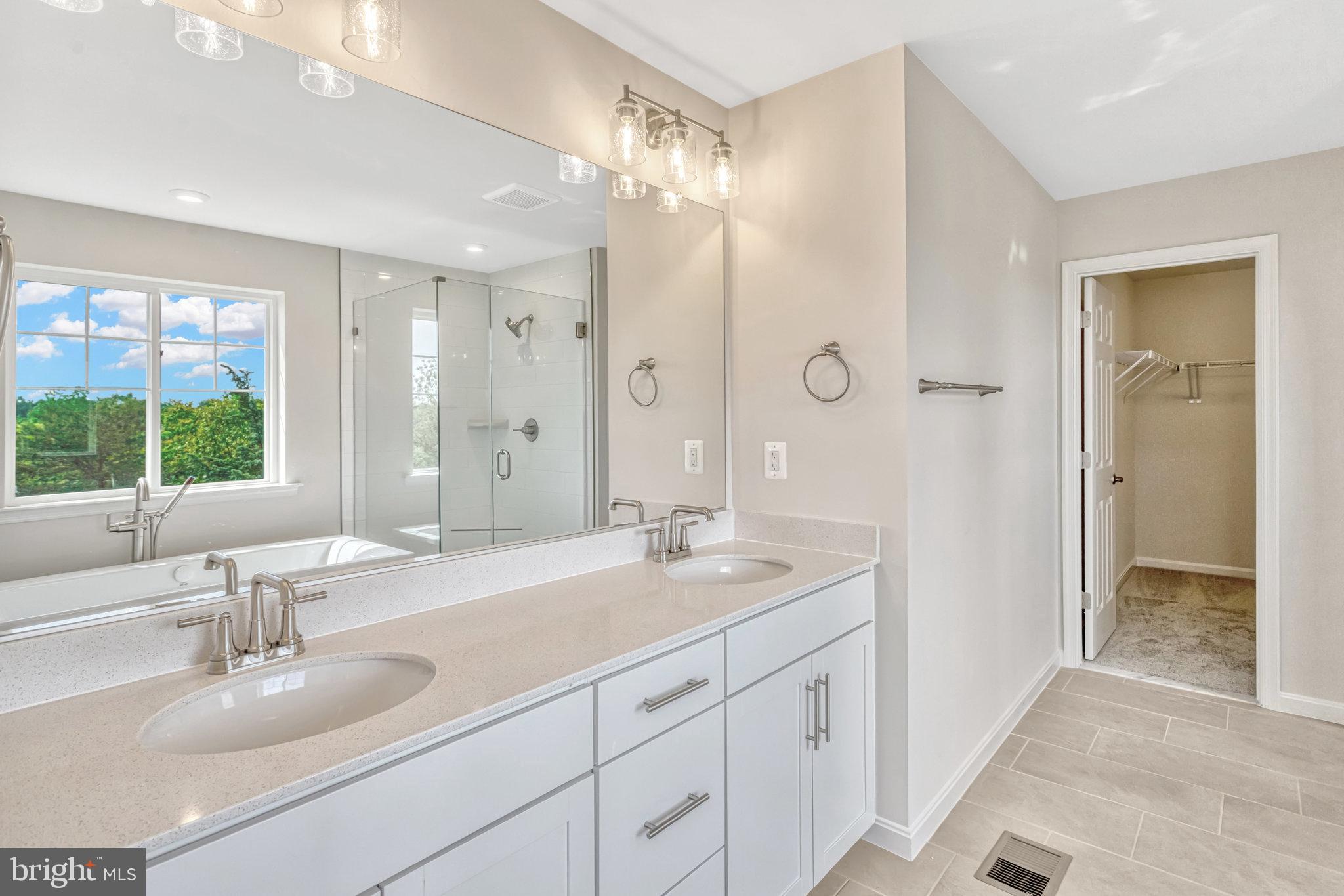 WHITE OAK - Residential