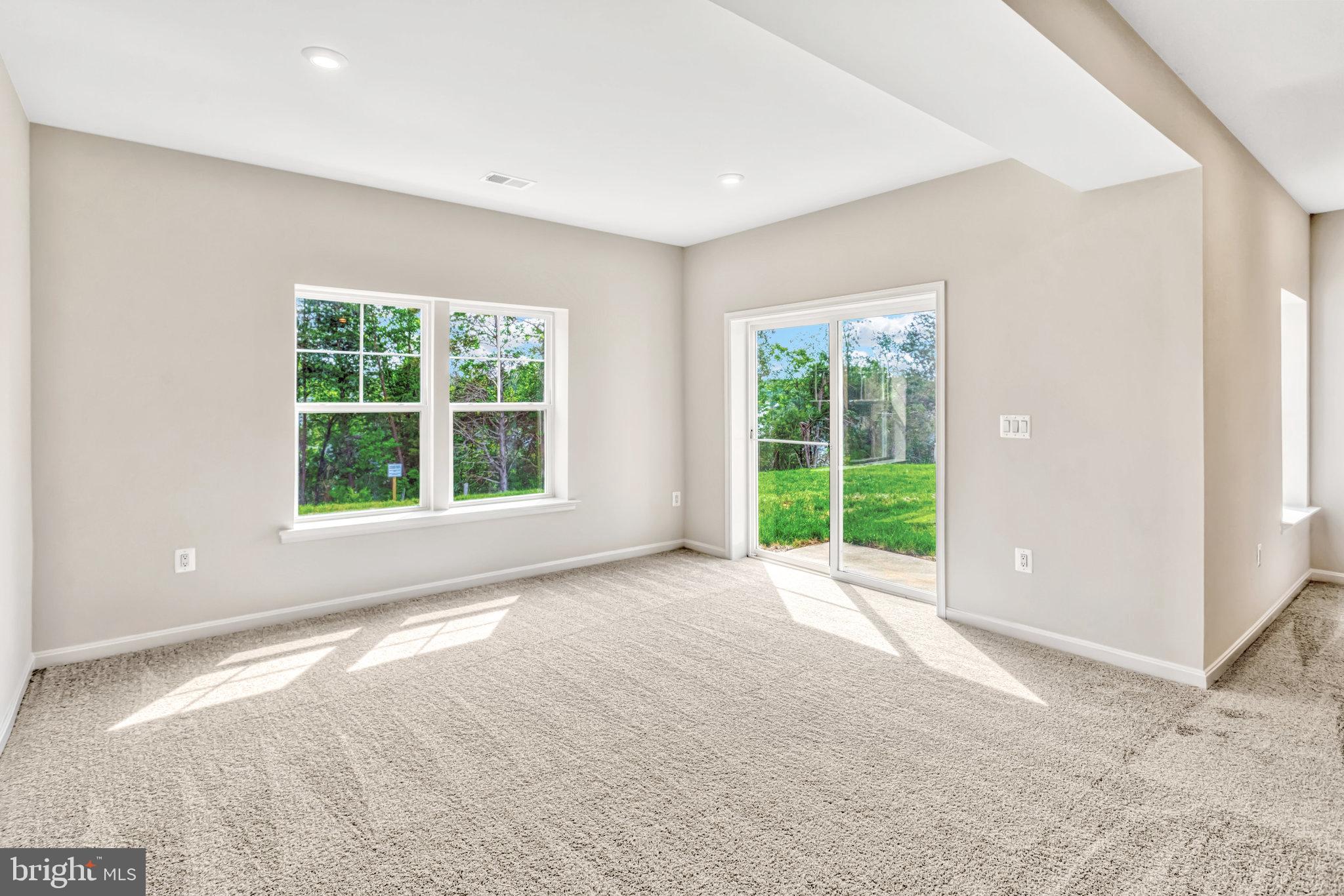 WHITE OAK - Residential