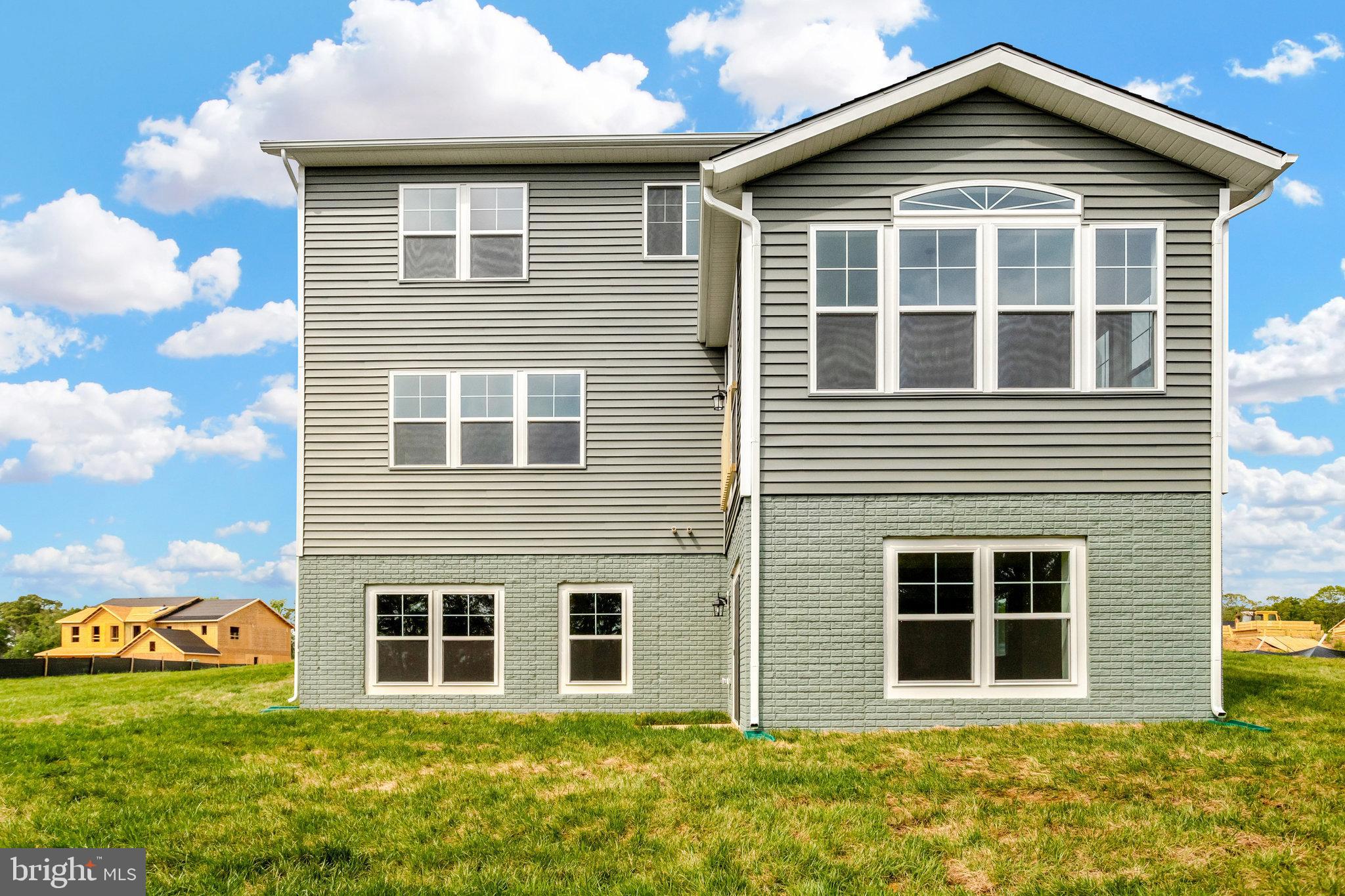 WHITE OAK - Residential