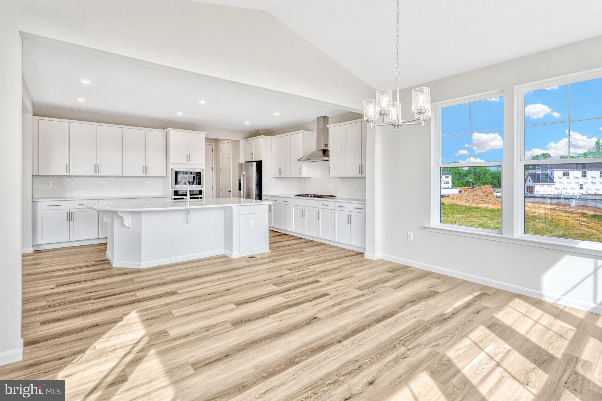 WHITE OAK - Residential